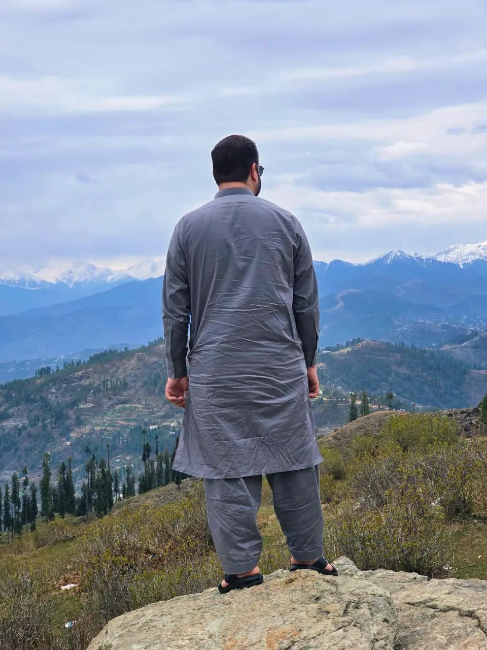 @AK🖤AFRiDi