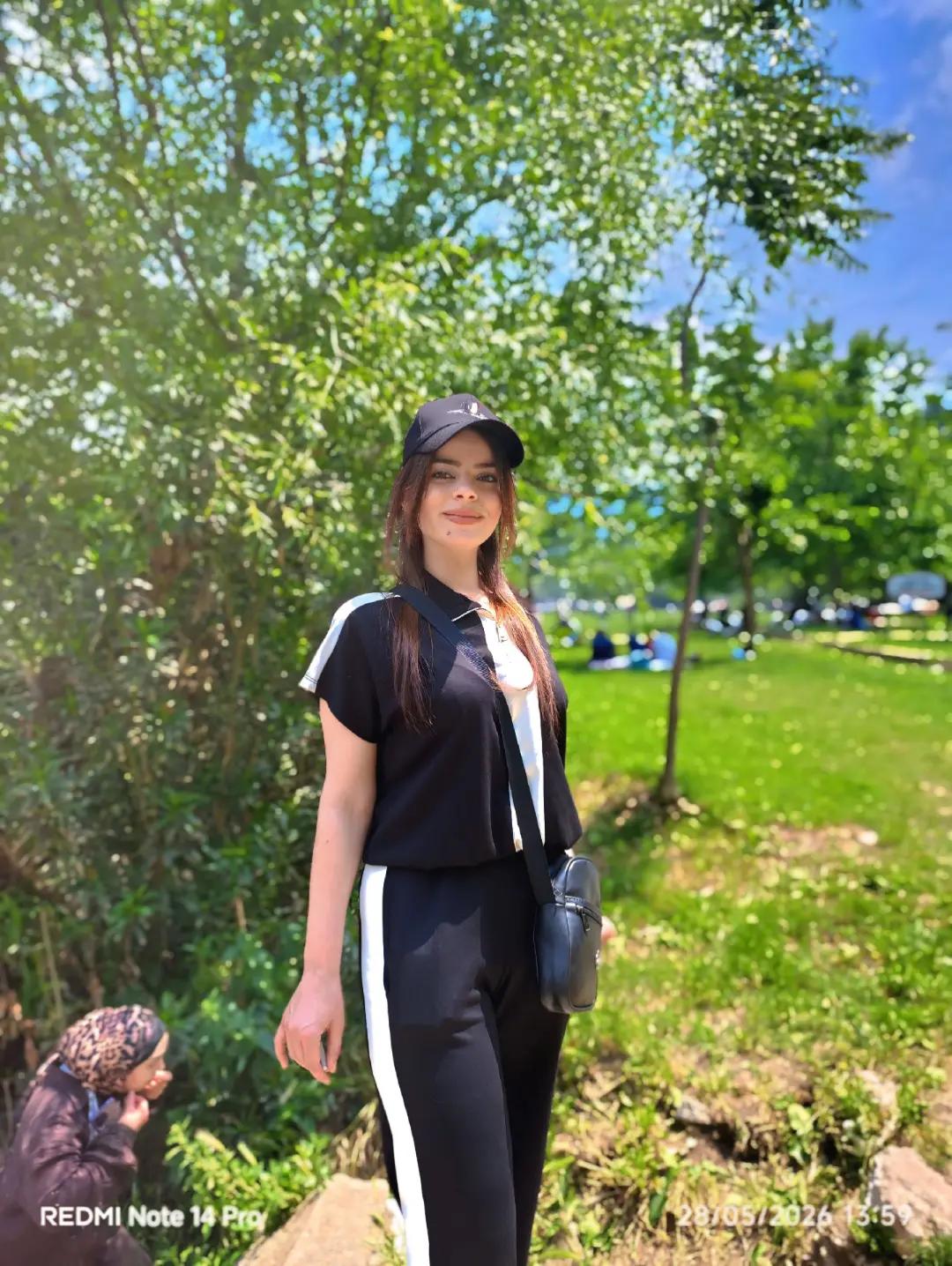 @emoş