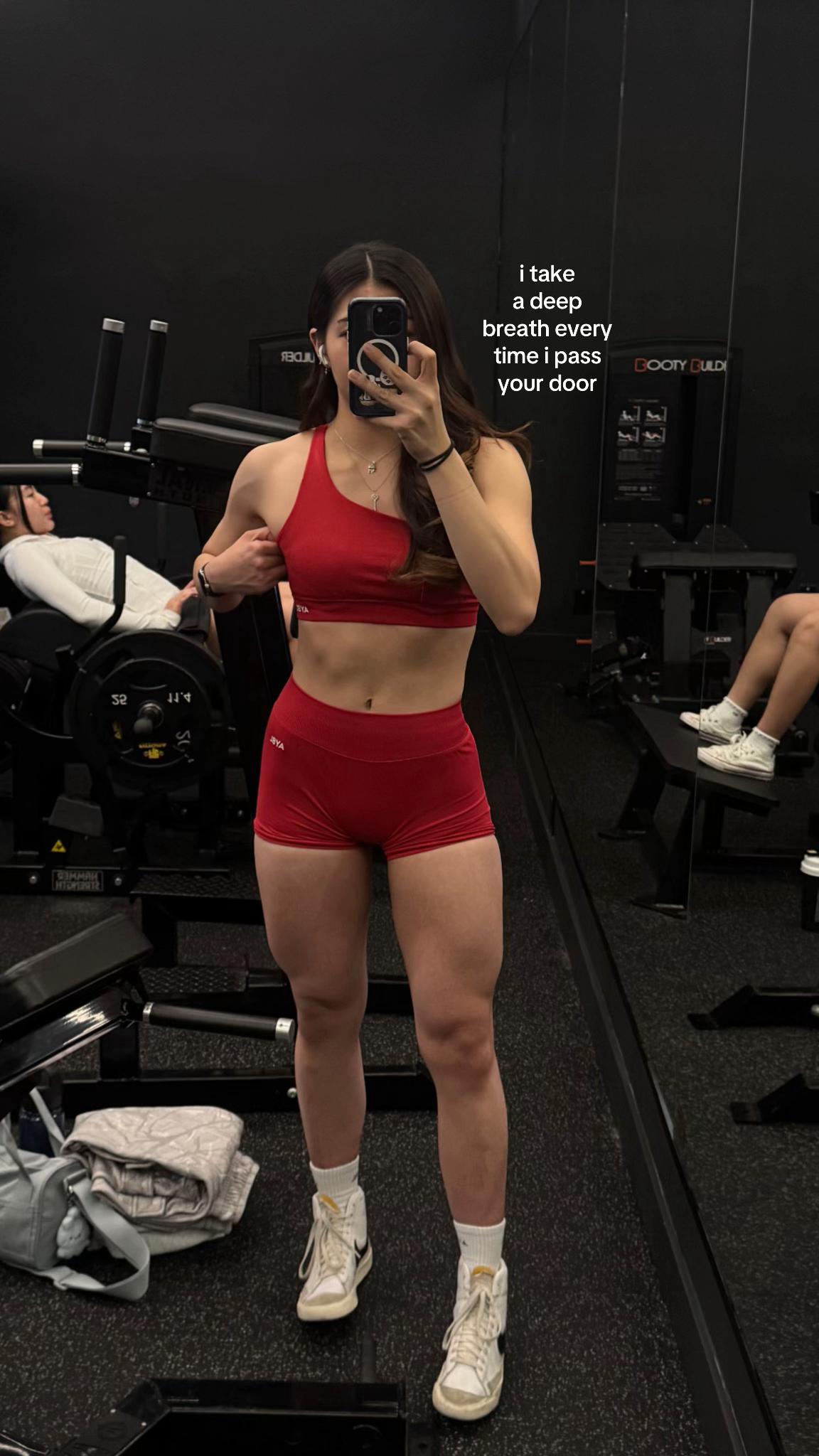 @raechelklifts