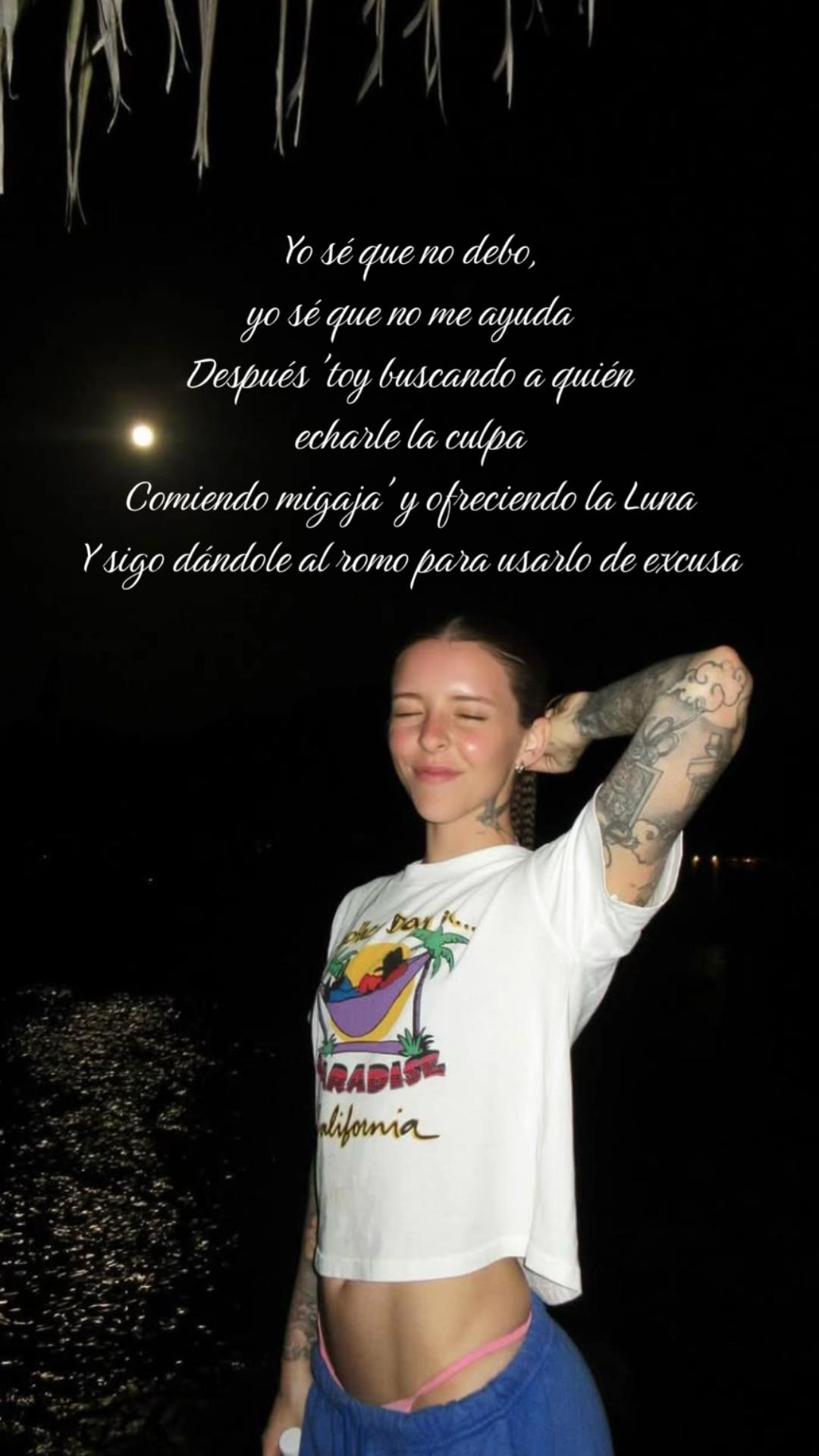 @María