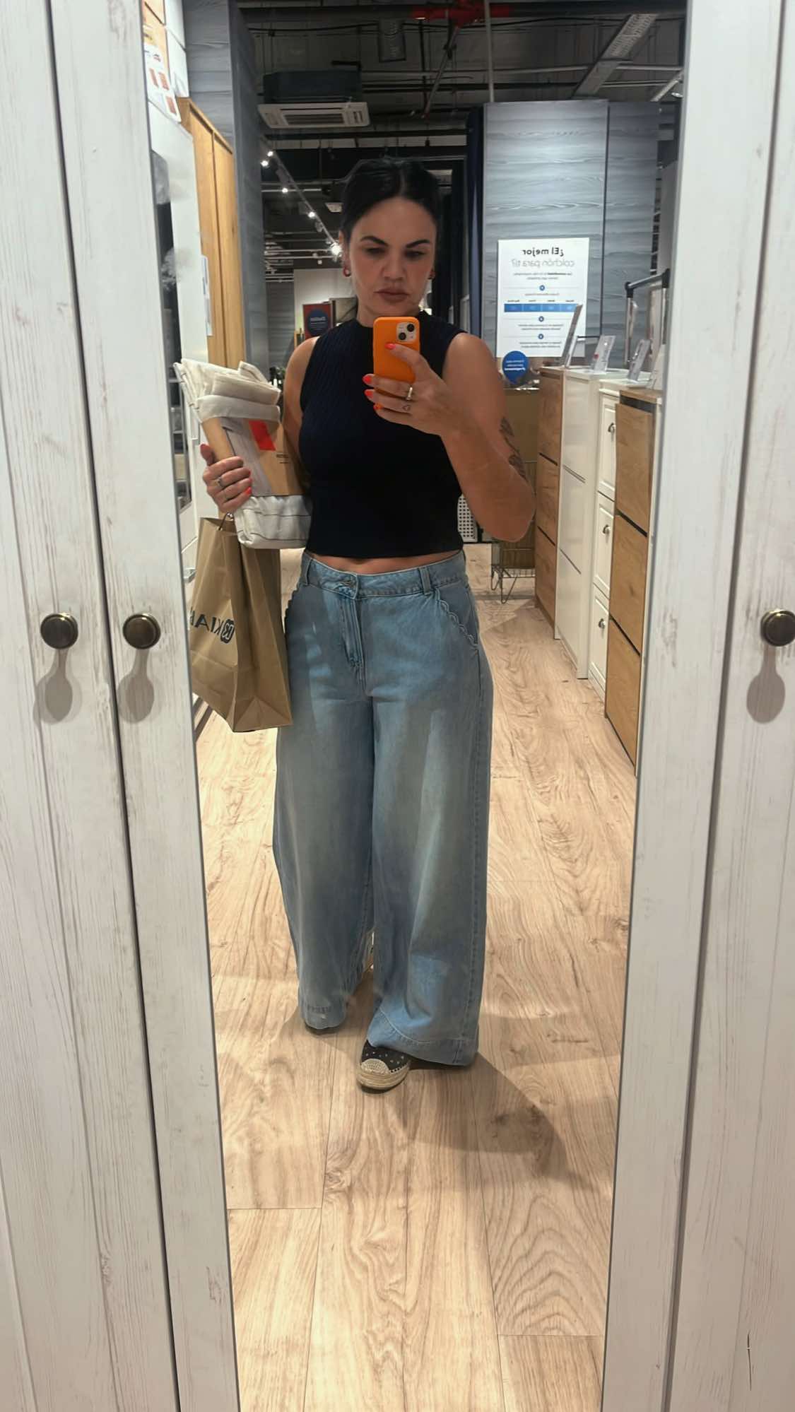 @Larisa