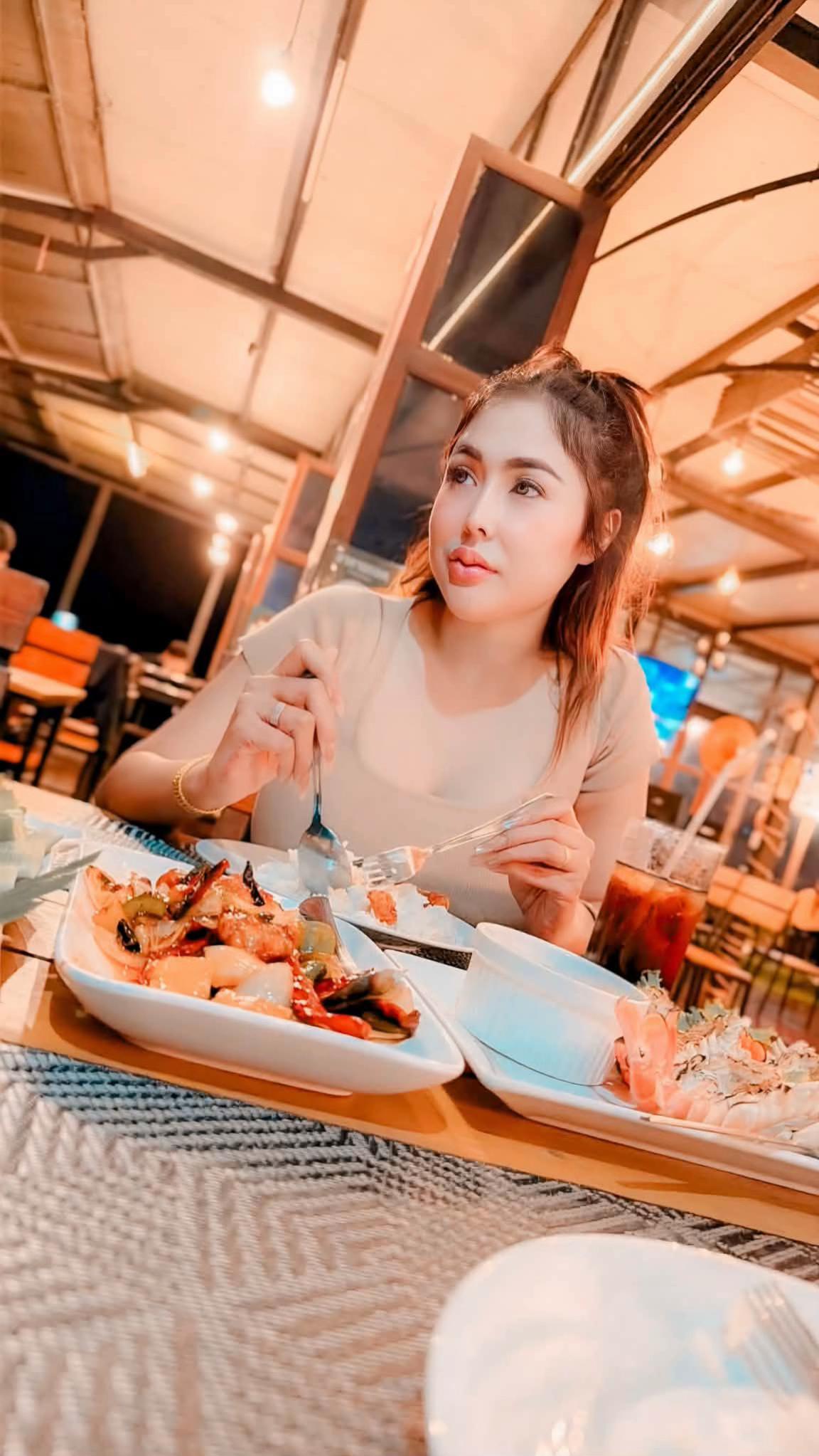 @FB กิ๊ก เลดี้