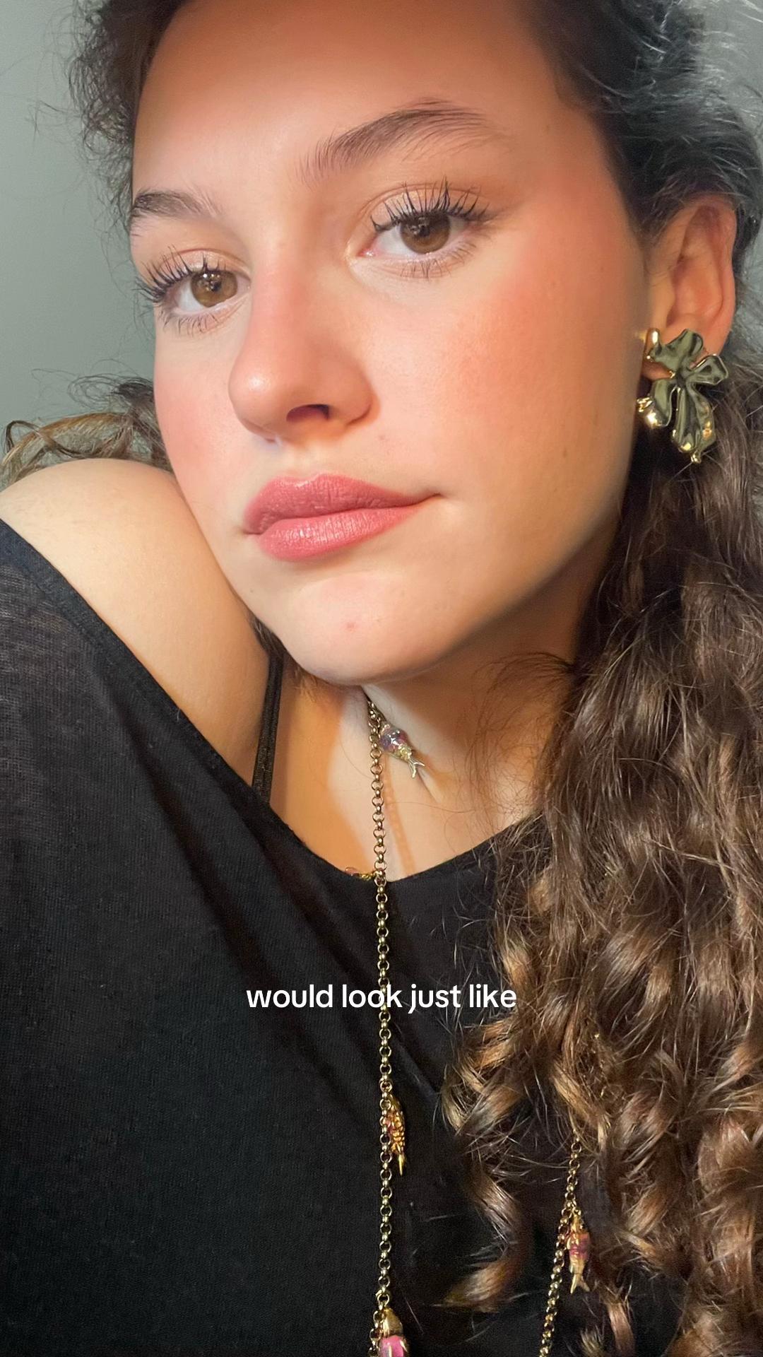 @lauraa