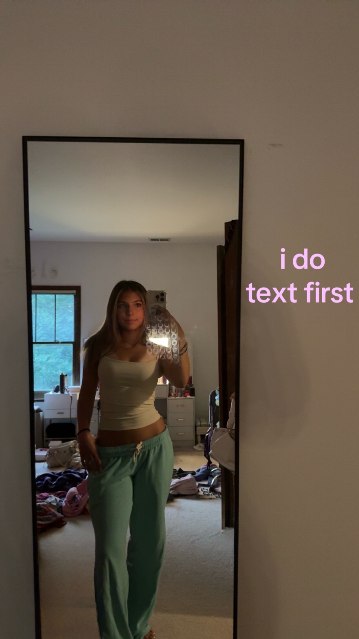 @???