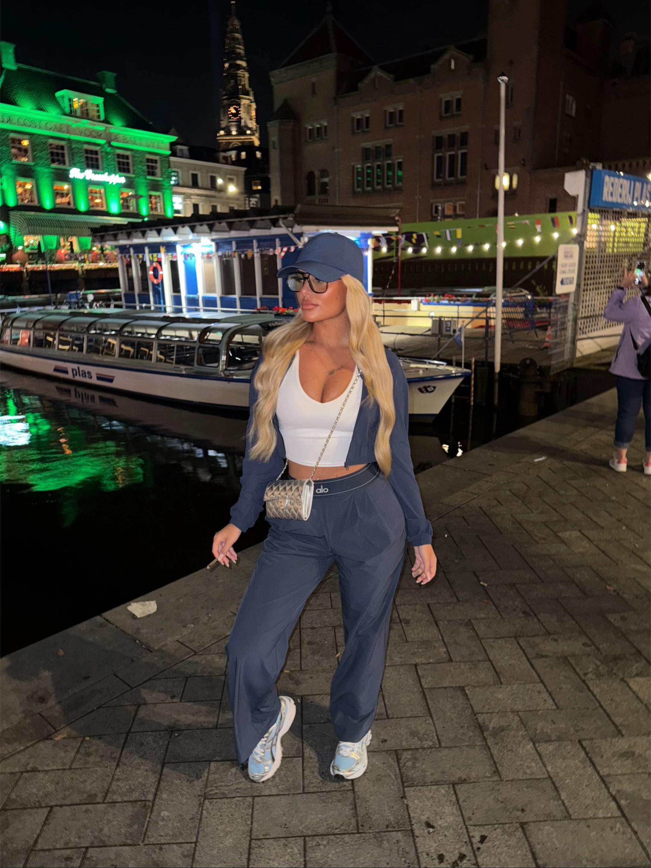 @naomikeegan_