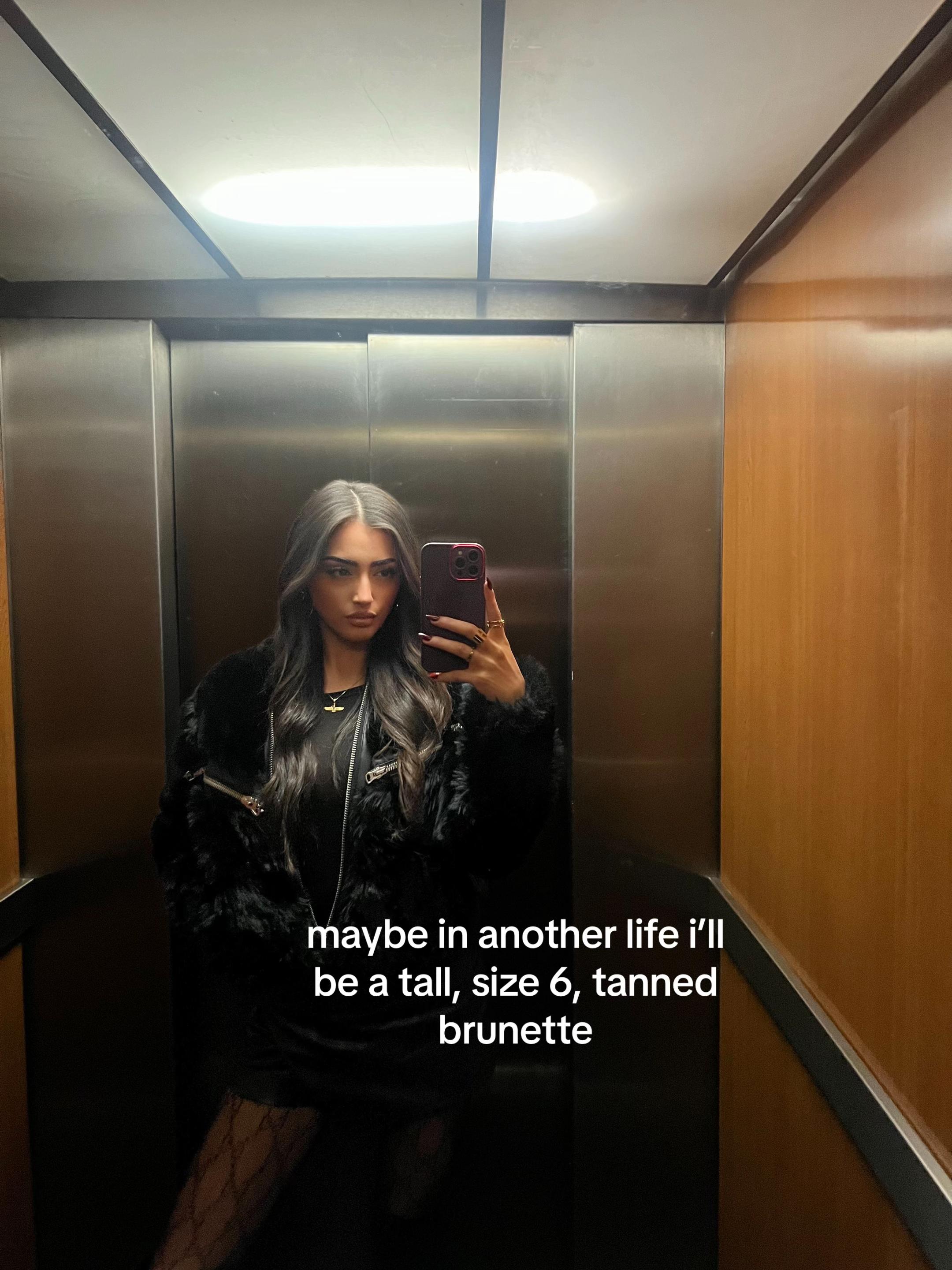 @evelyn&ensp;amini&ensp;🇮🇷🇮🇪