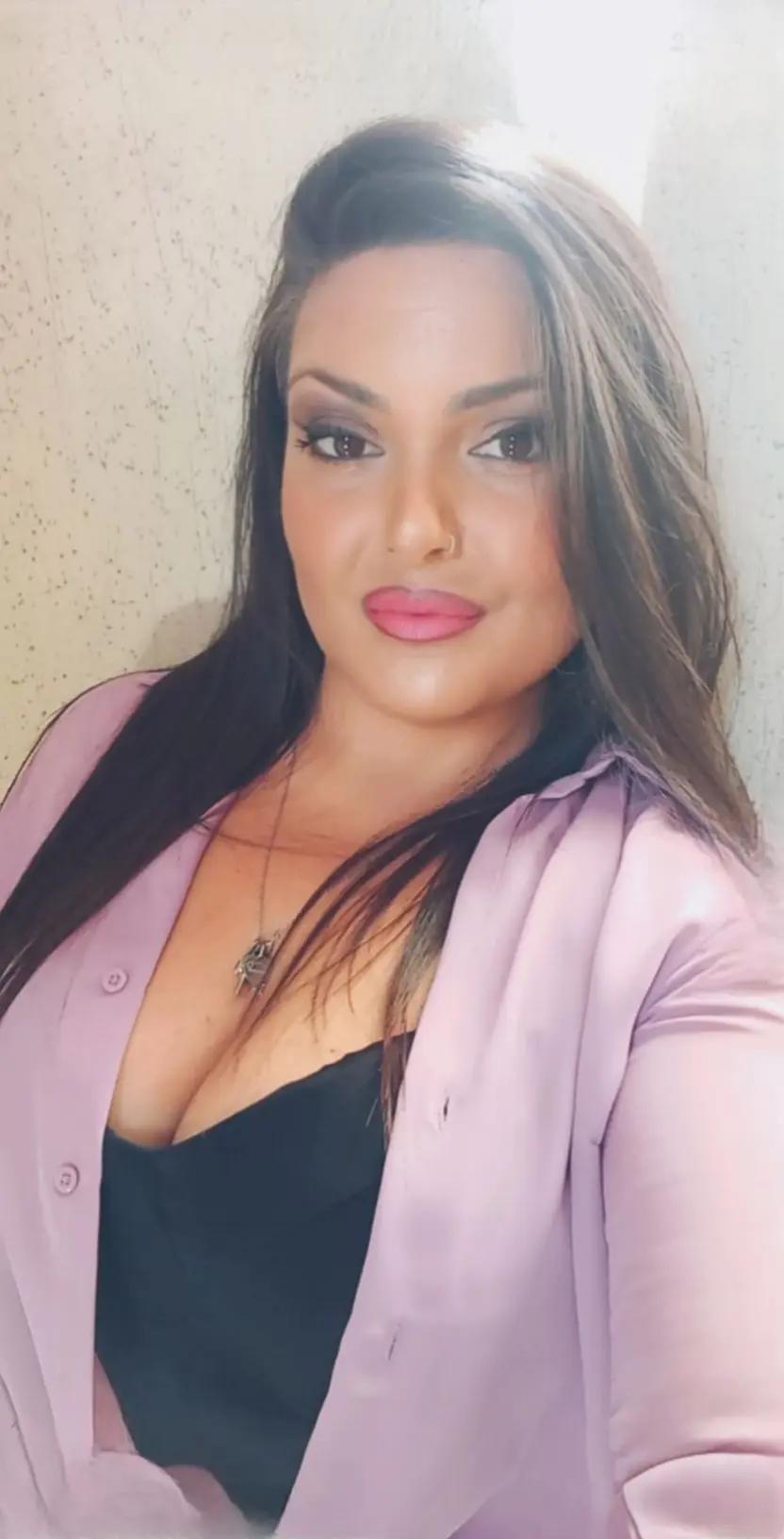 @NADIA⚘️🩷