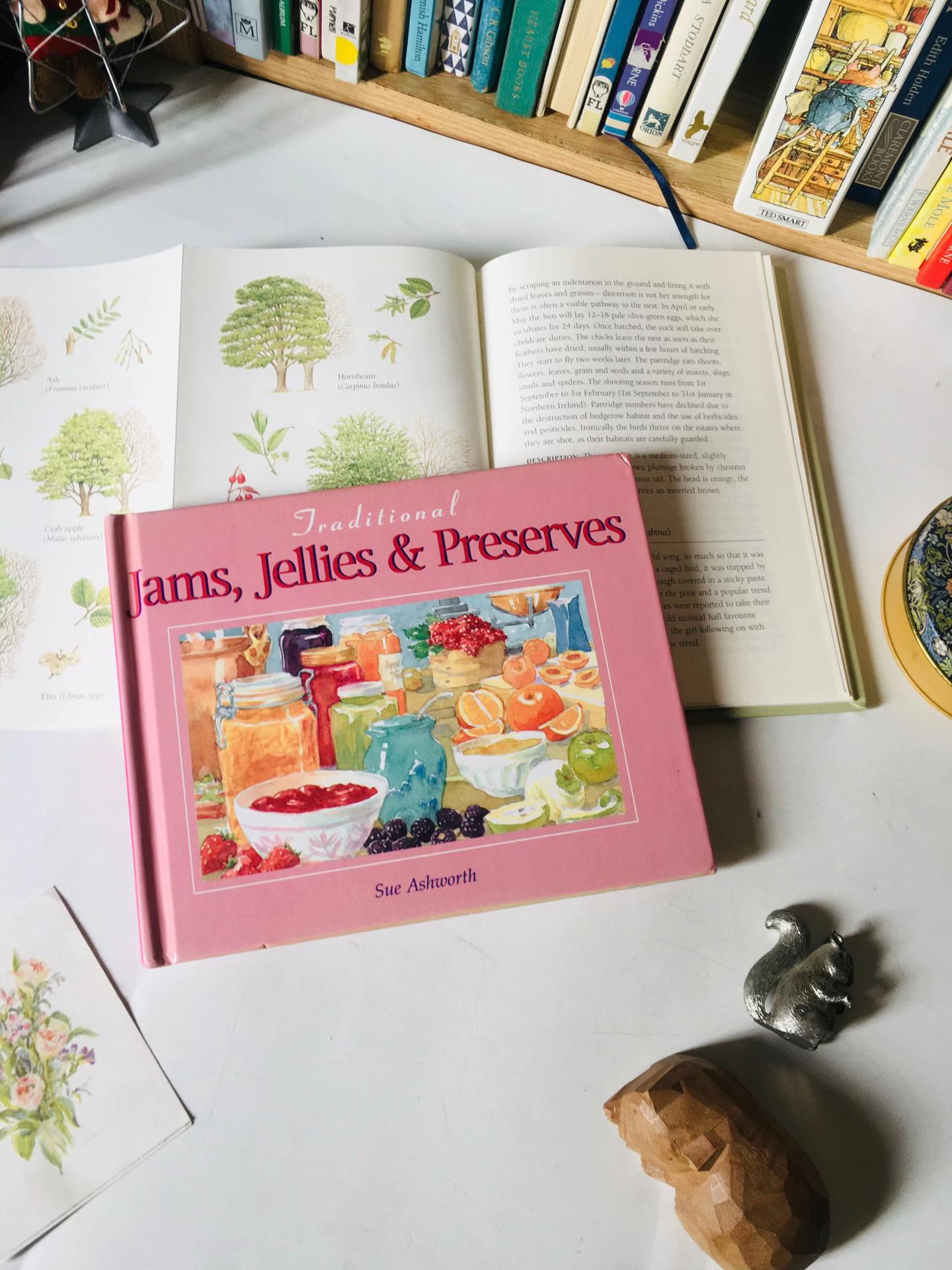 @KiraKira - Vintage.Books