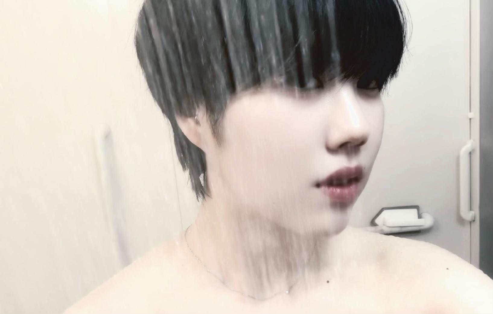 @倫