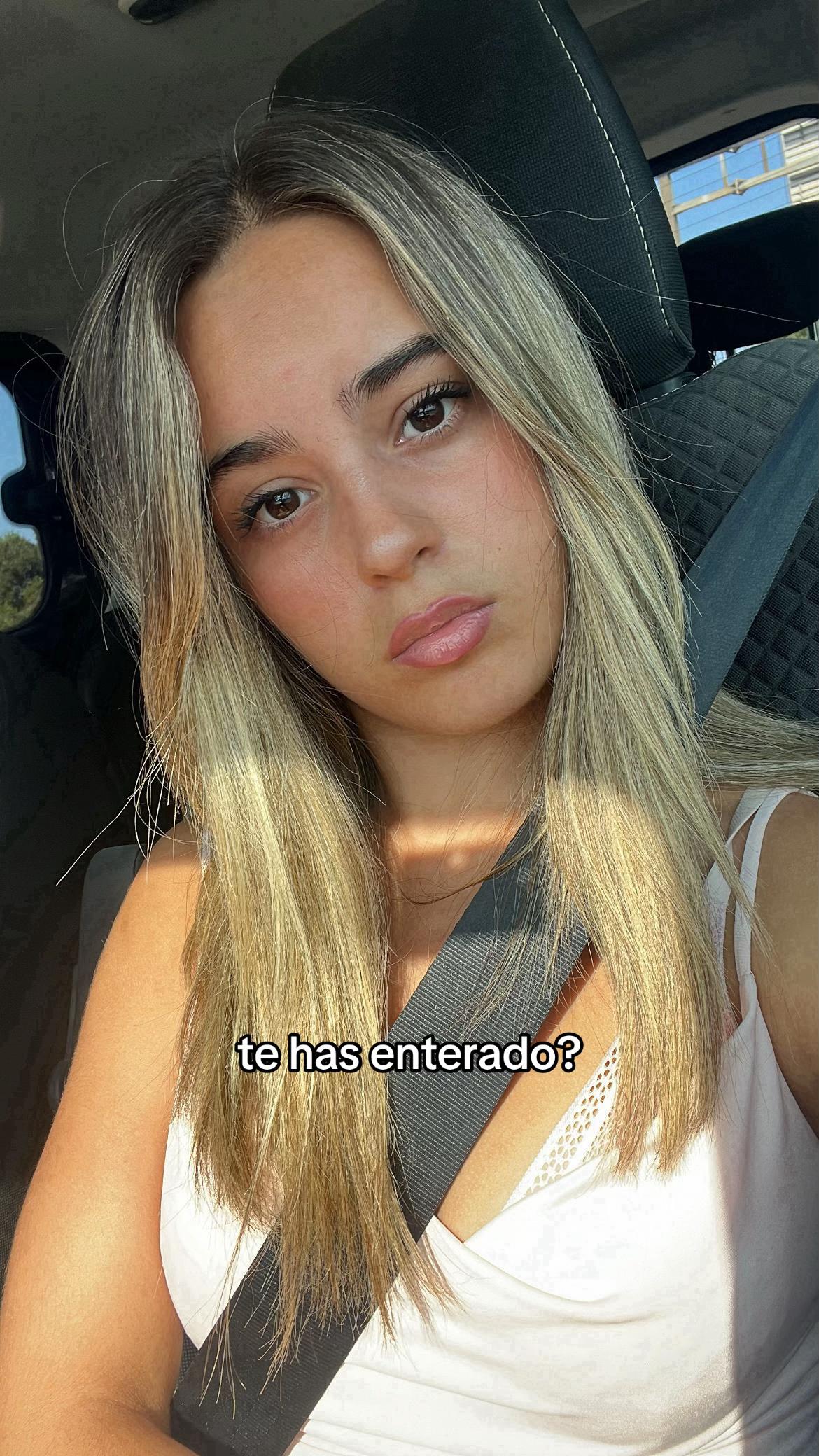 @__emma.anillo__