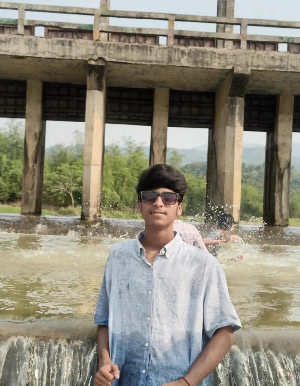 @Sourav<3🥂🚩