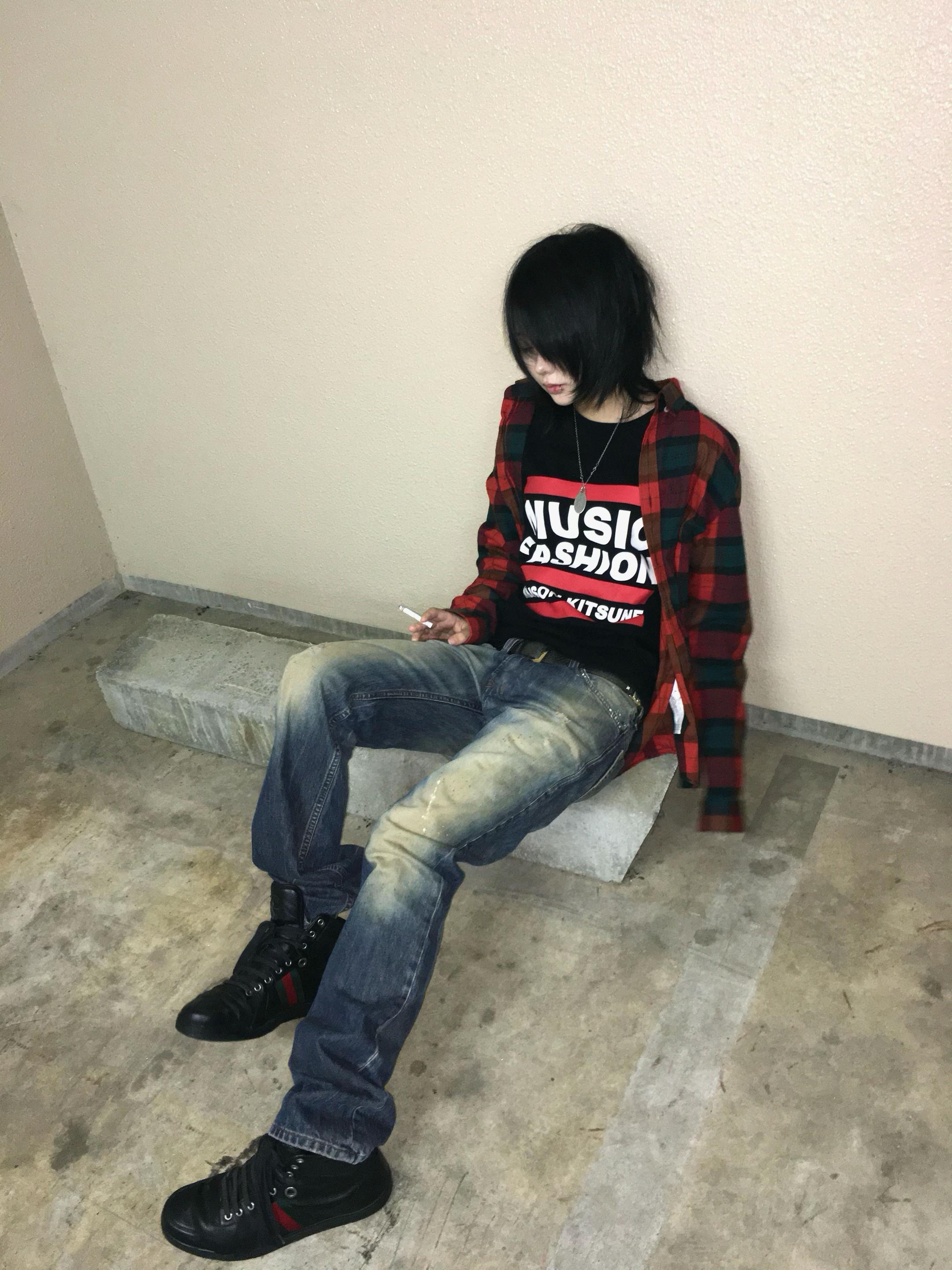 @Aru