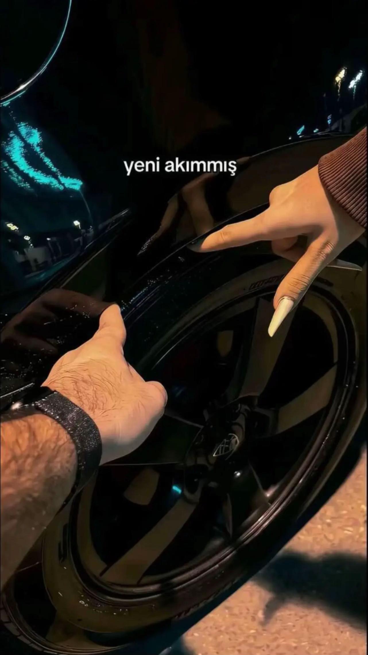 @ES