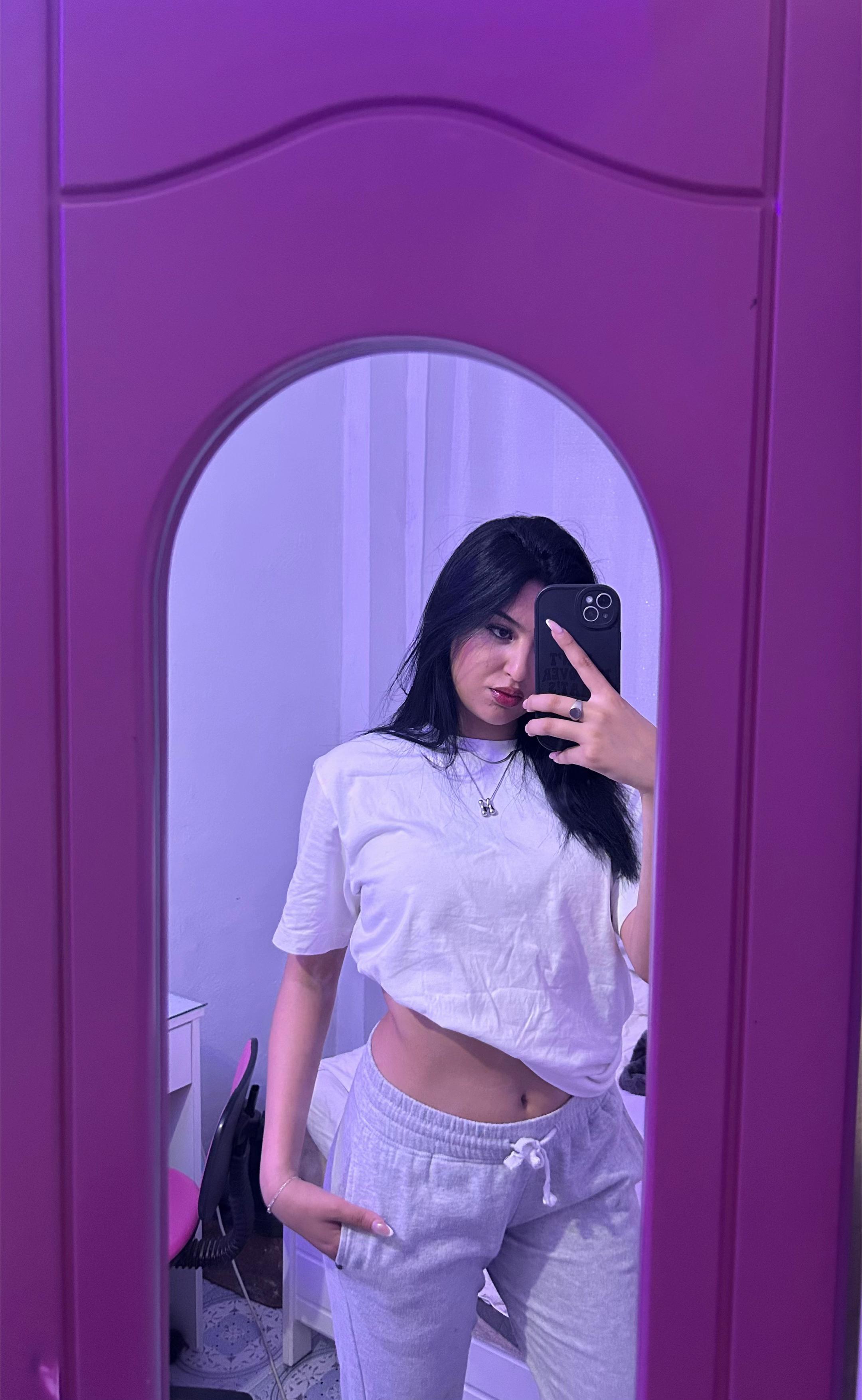 @La N 🎱