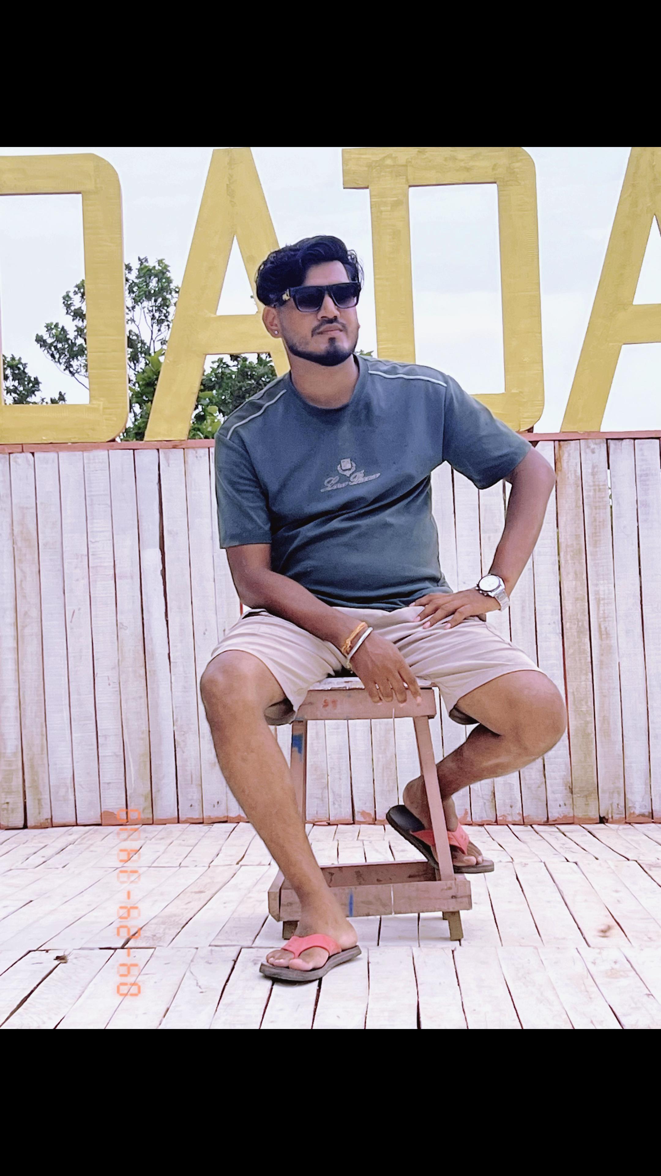@Mr. Rakesh🫂 single best life✅