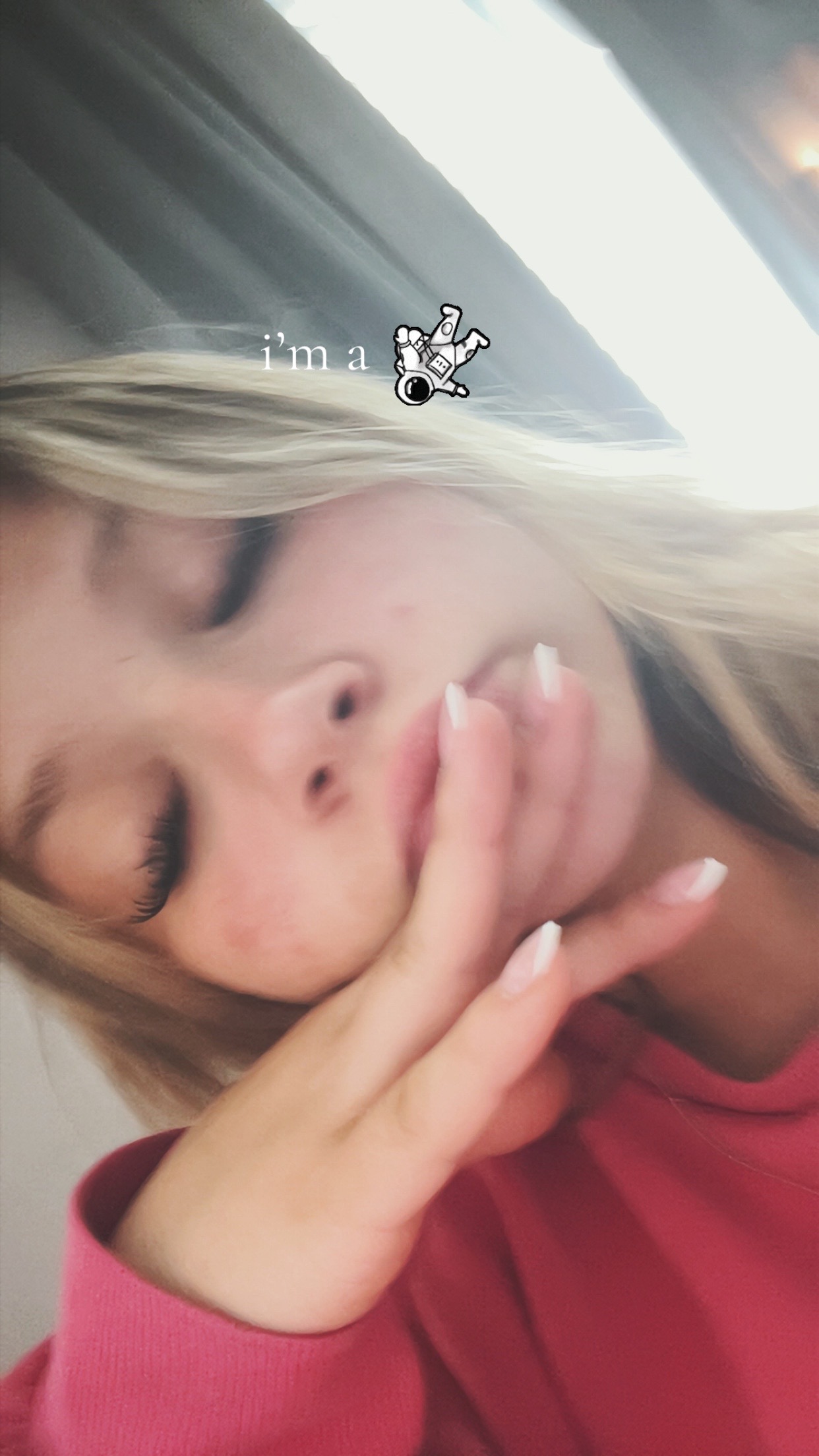 @ꨄ