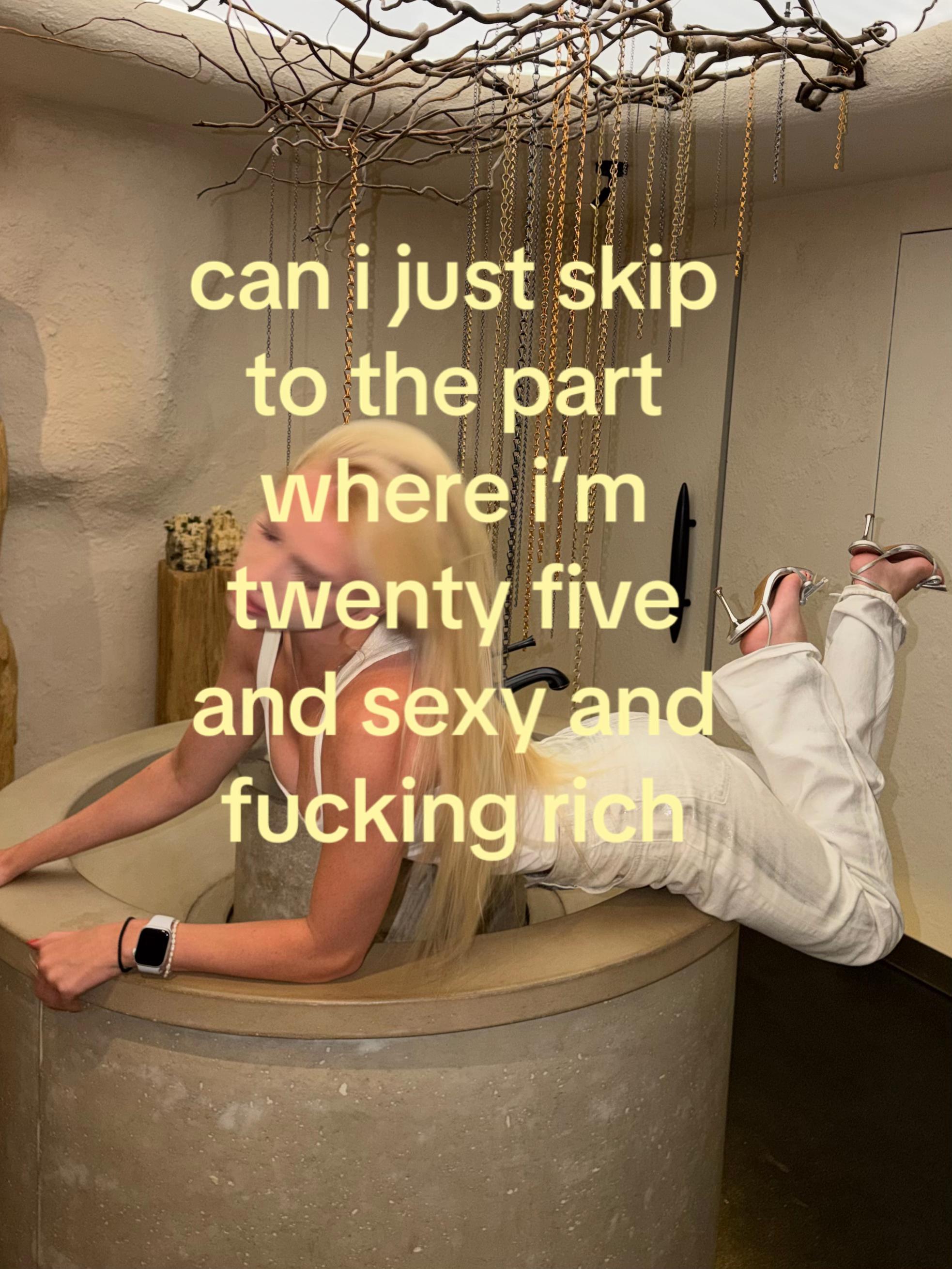 @Tania