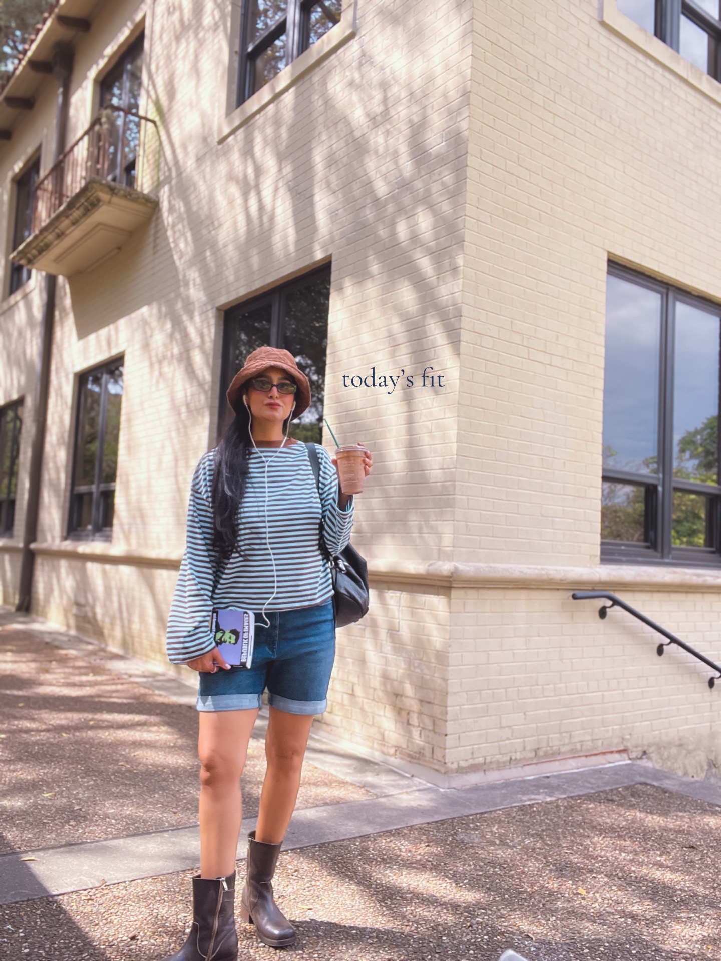 @Savannah Celeste ᥫ᭡