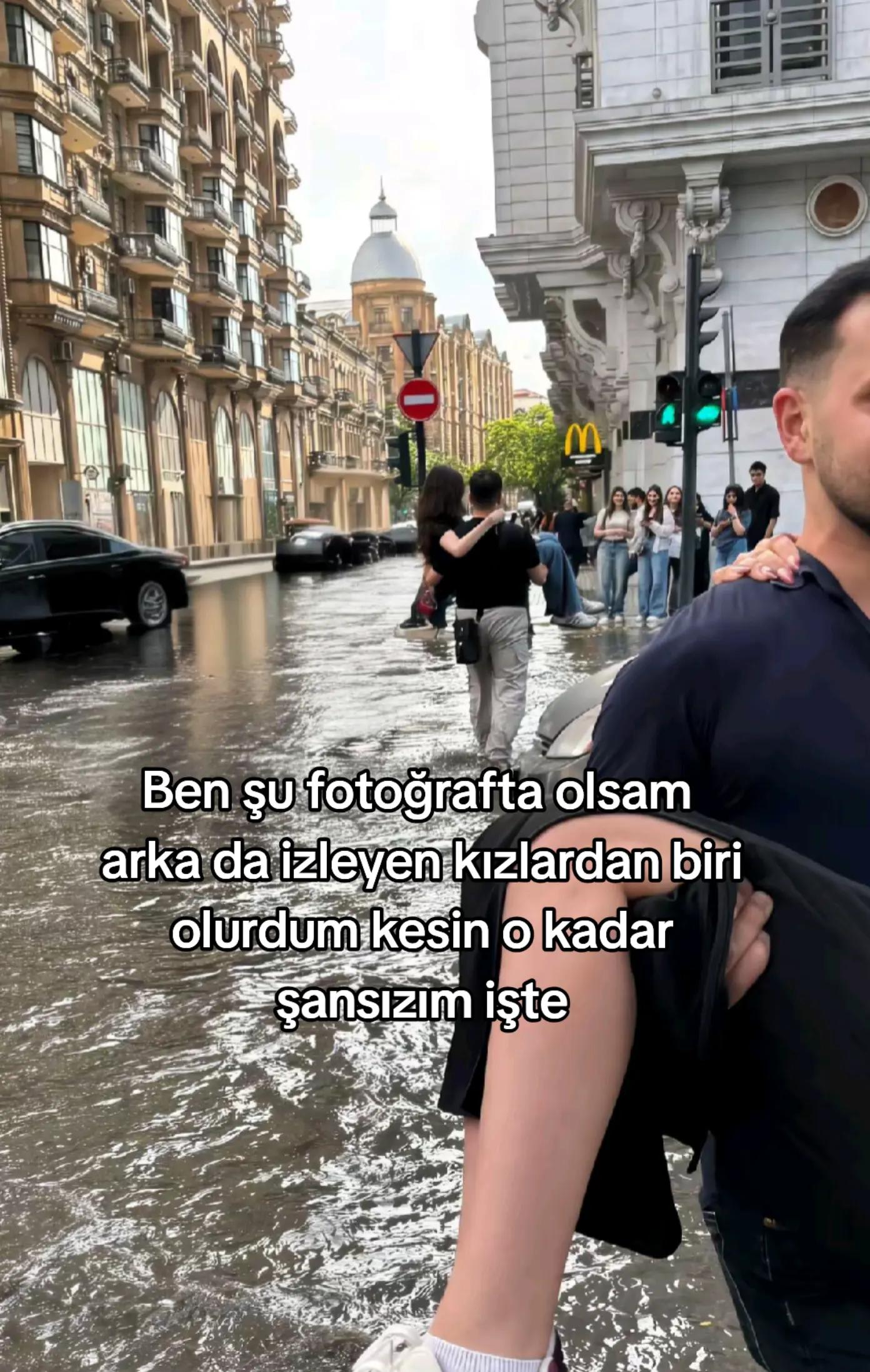 @alientmblrx