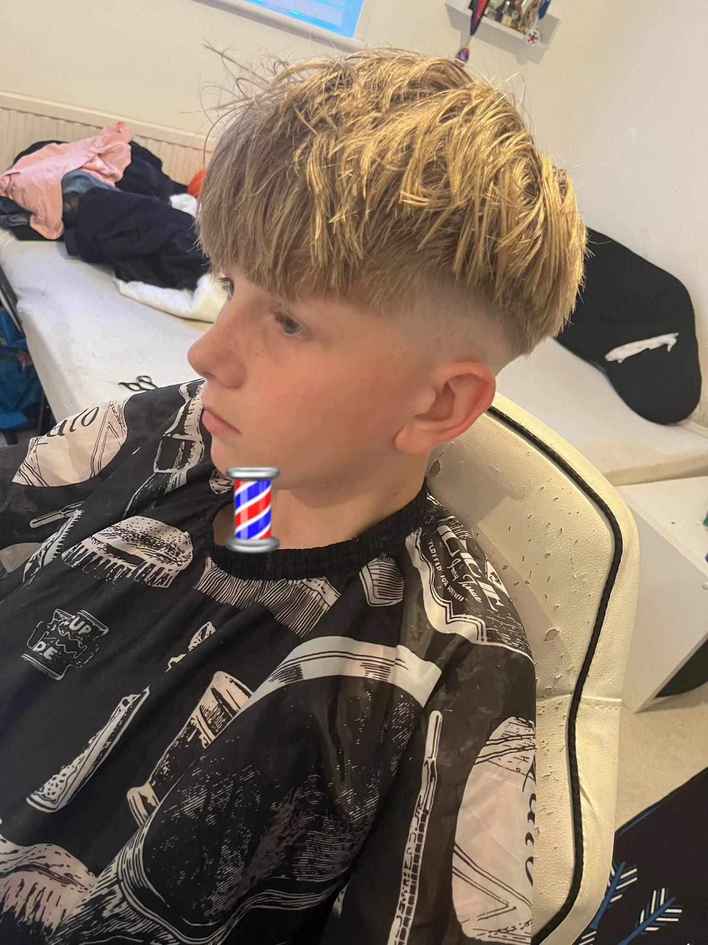 @Clarke’s Cutz💈