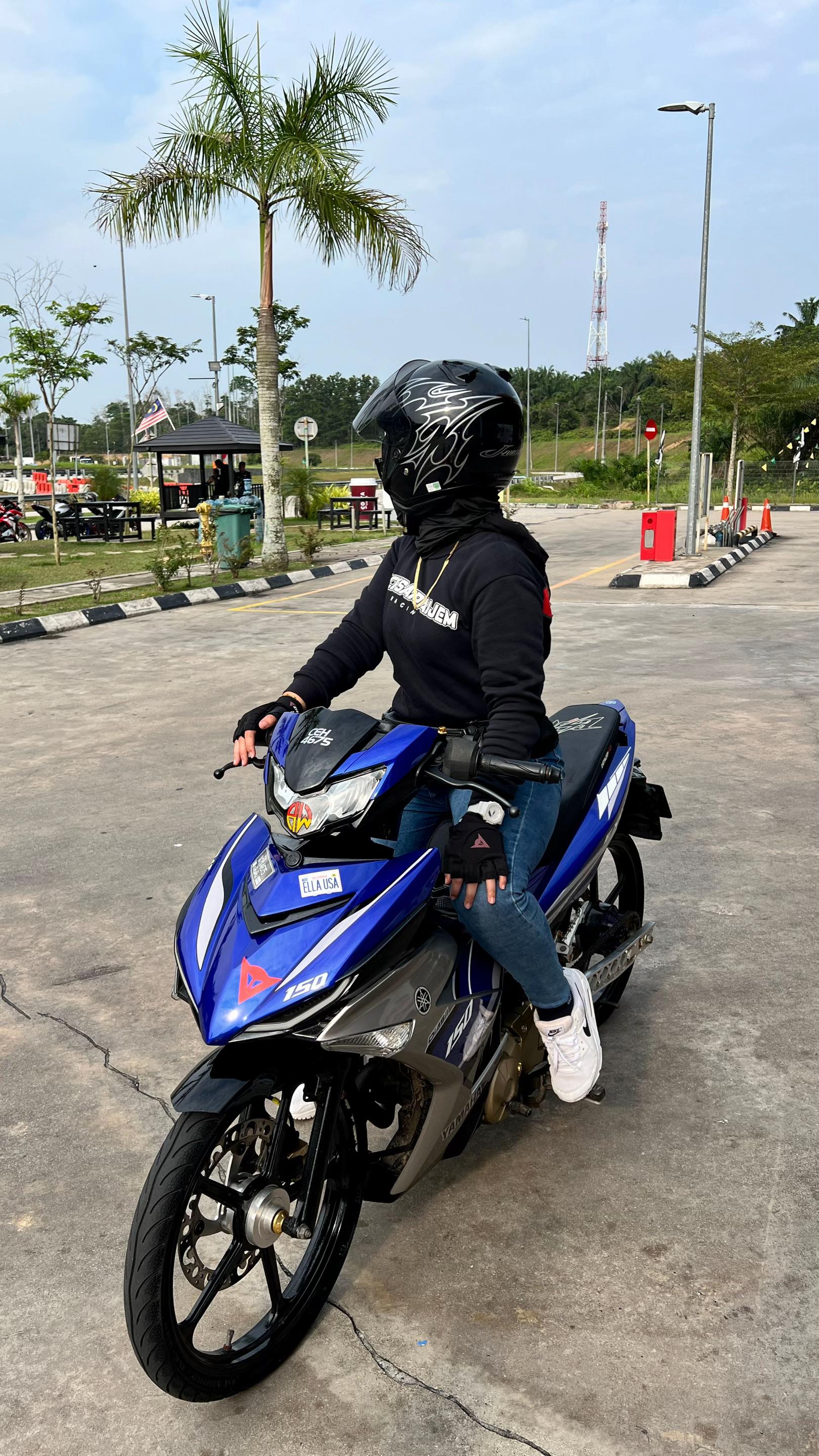 @Syazaaa