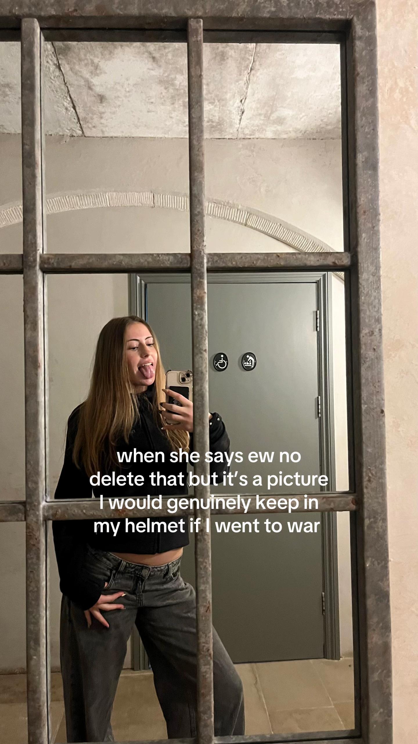 @yourfavourit3rat