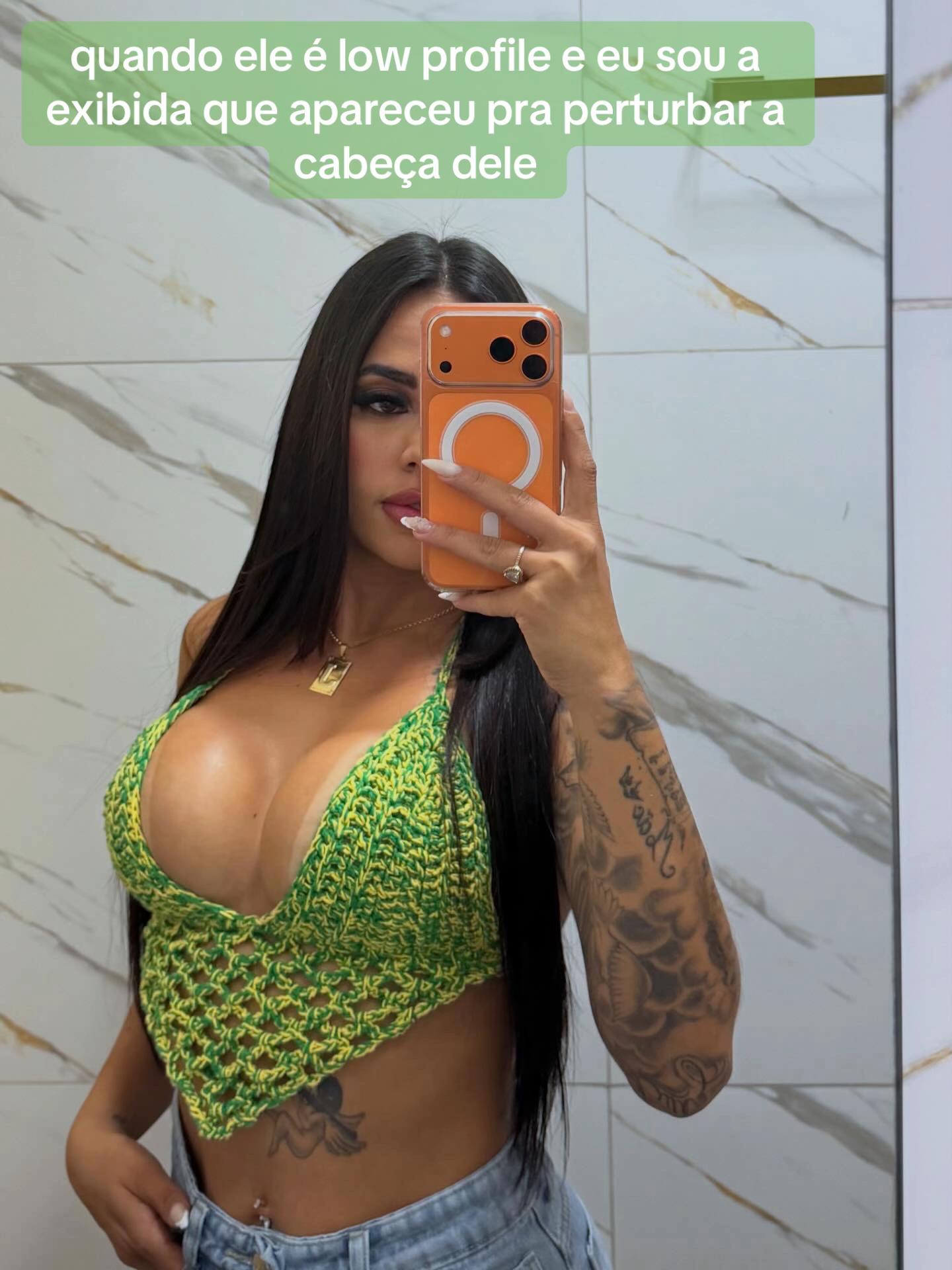 @j__ariaane