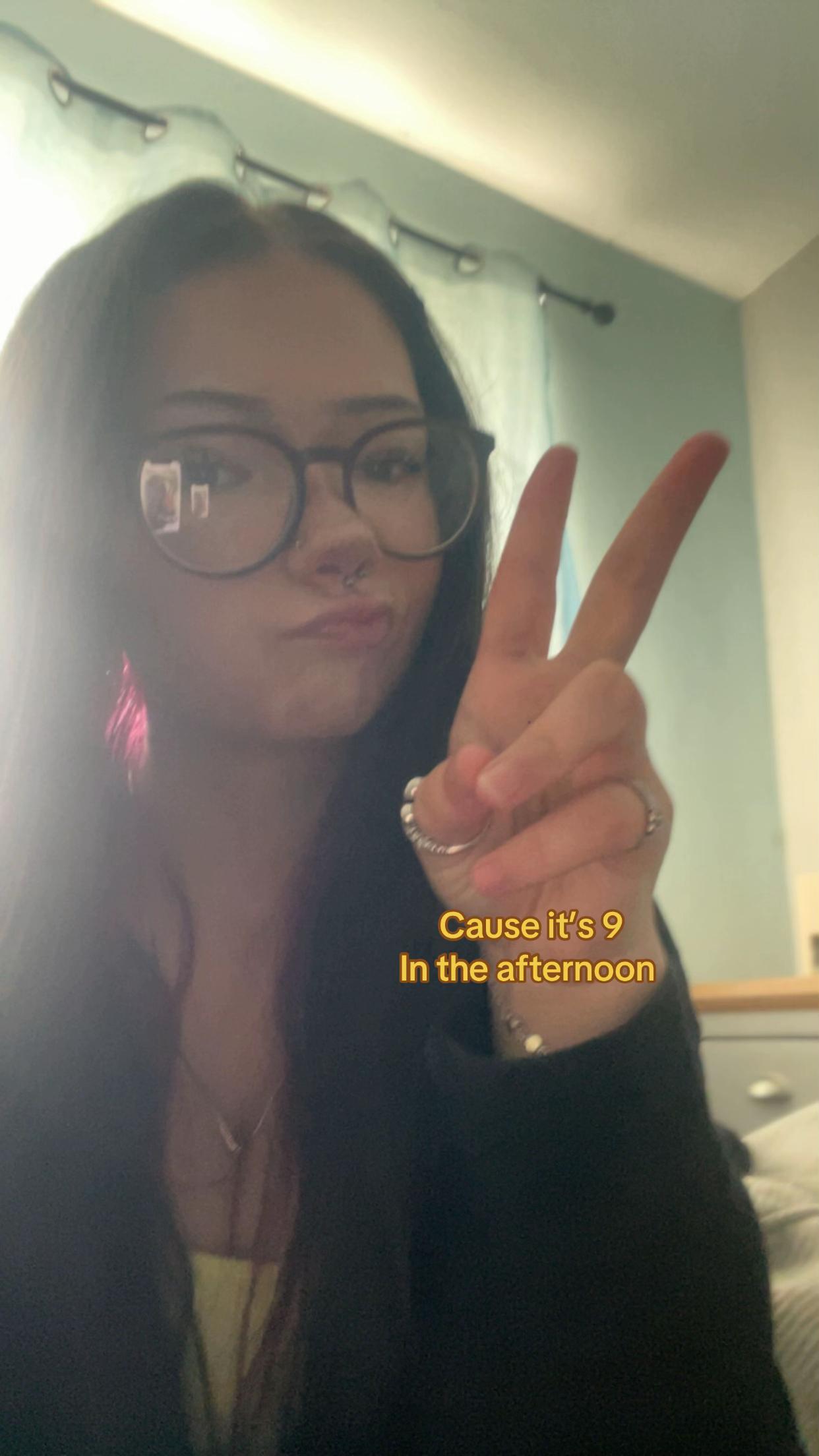 @Chloestromboli🦝
