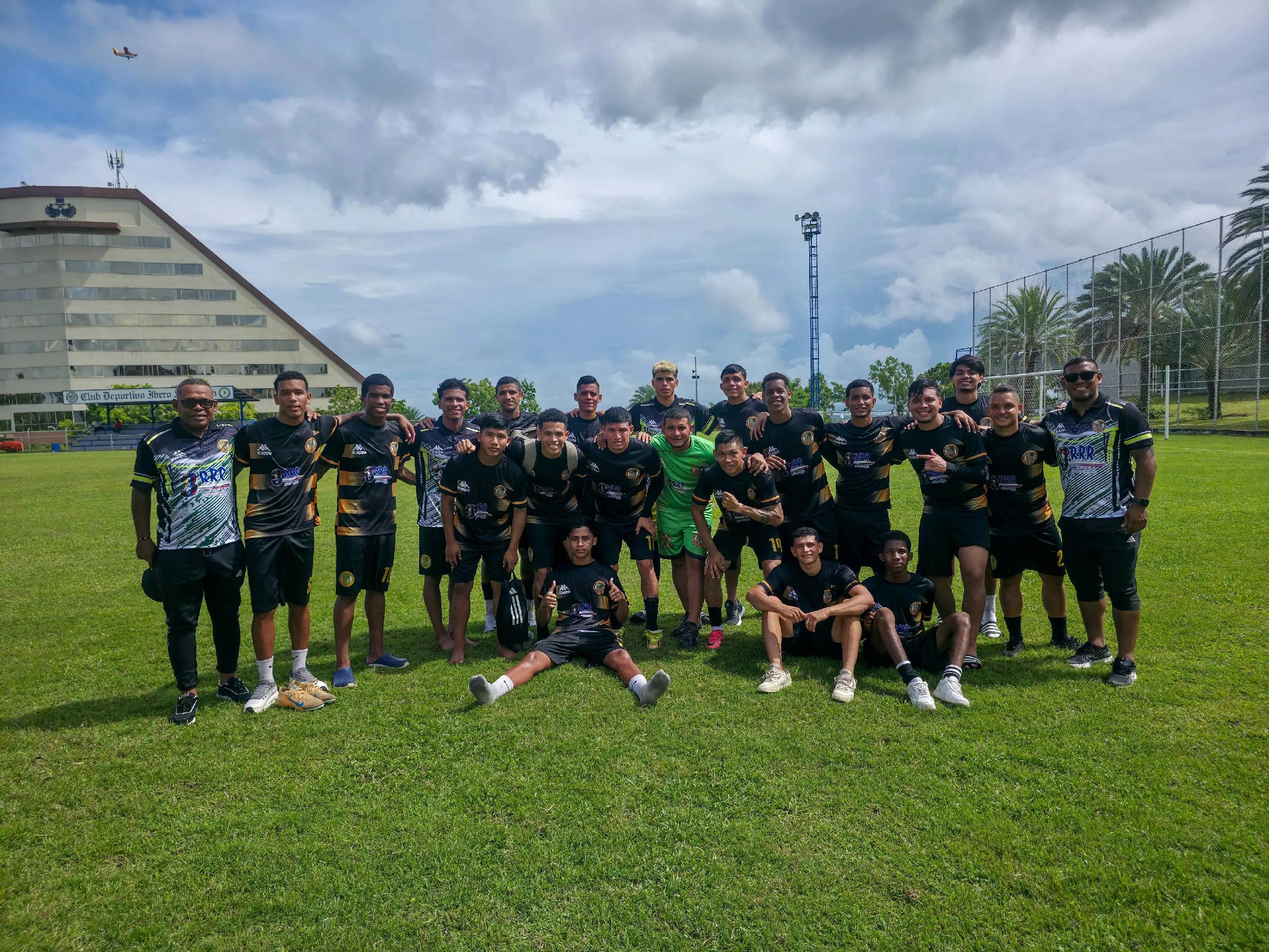@Tumeremo FC