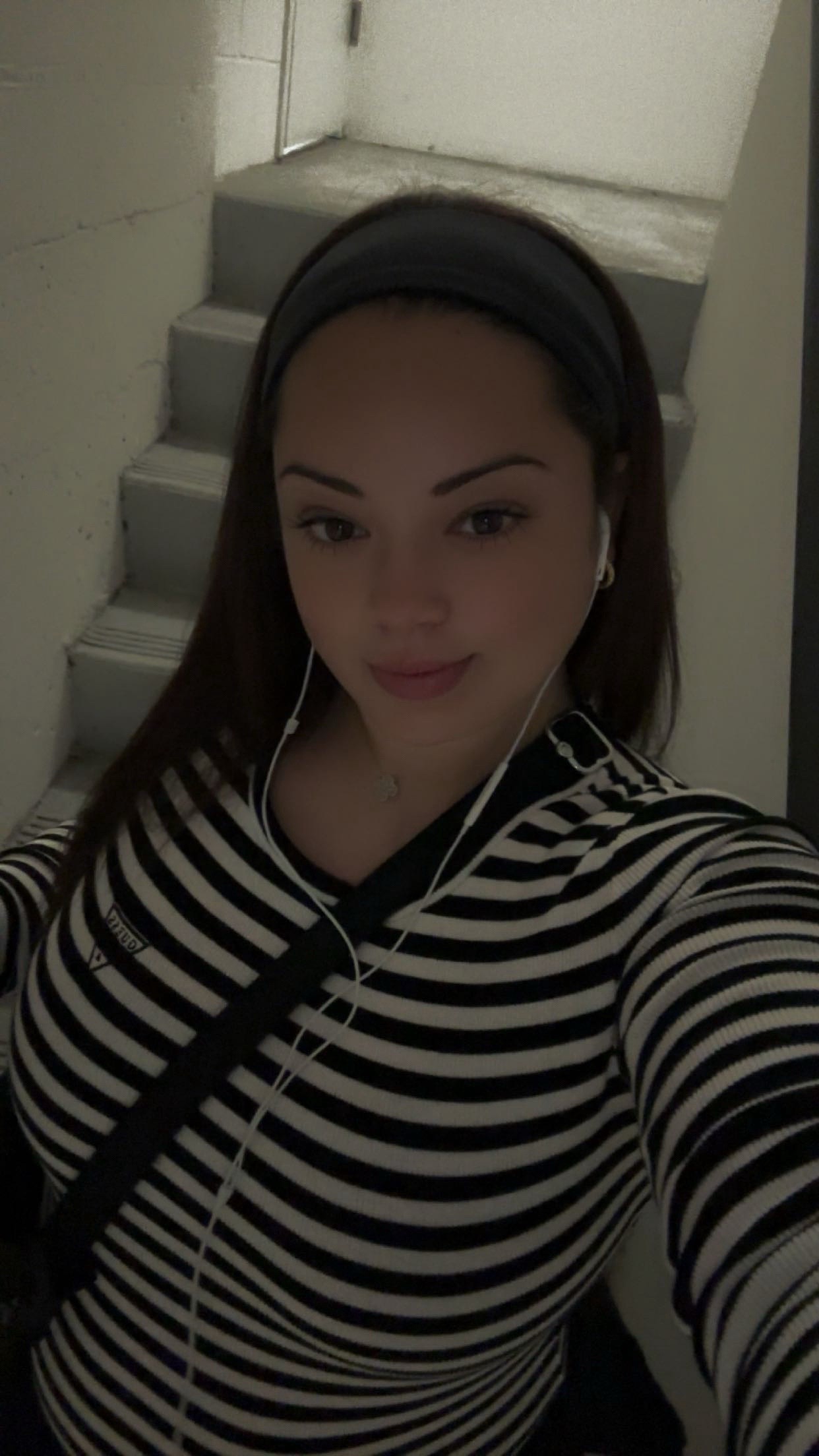 @anissa224123