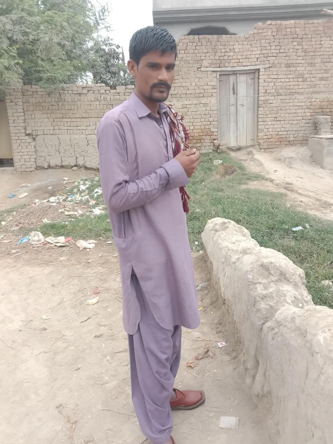 @pyari bacchi