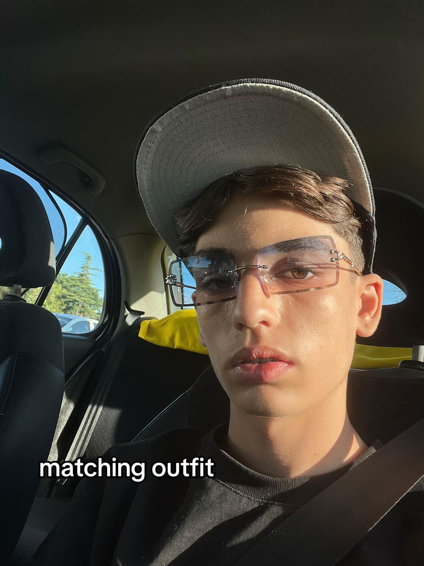 @𝓣𝓲𝓽𝓽𝓸🖤