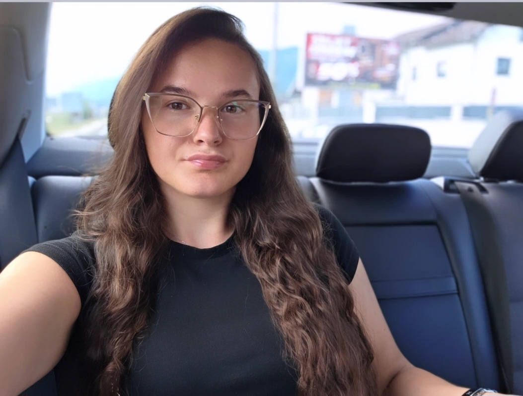 @Emina Kahriman
