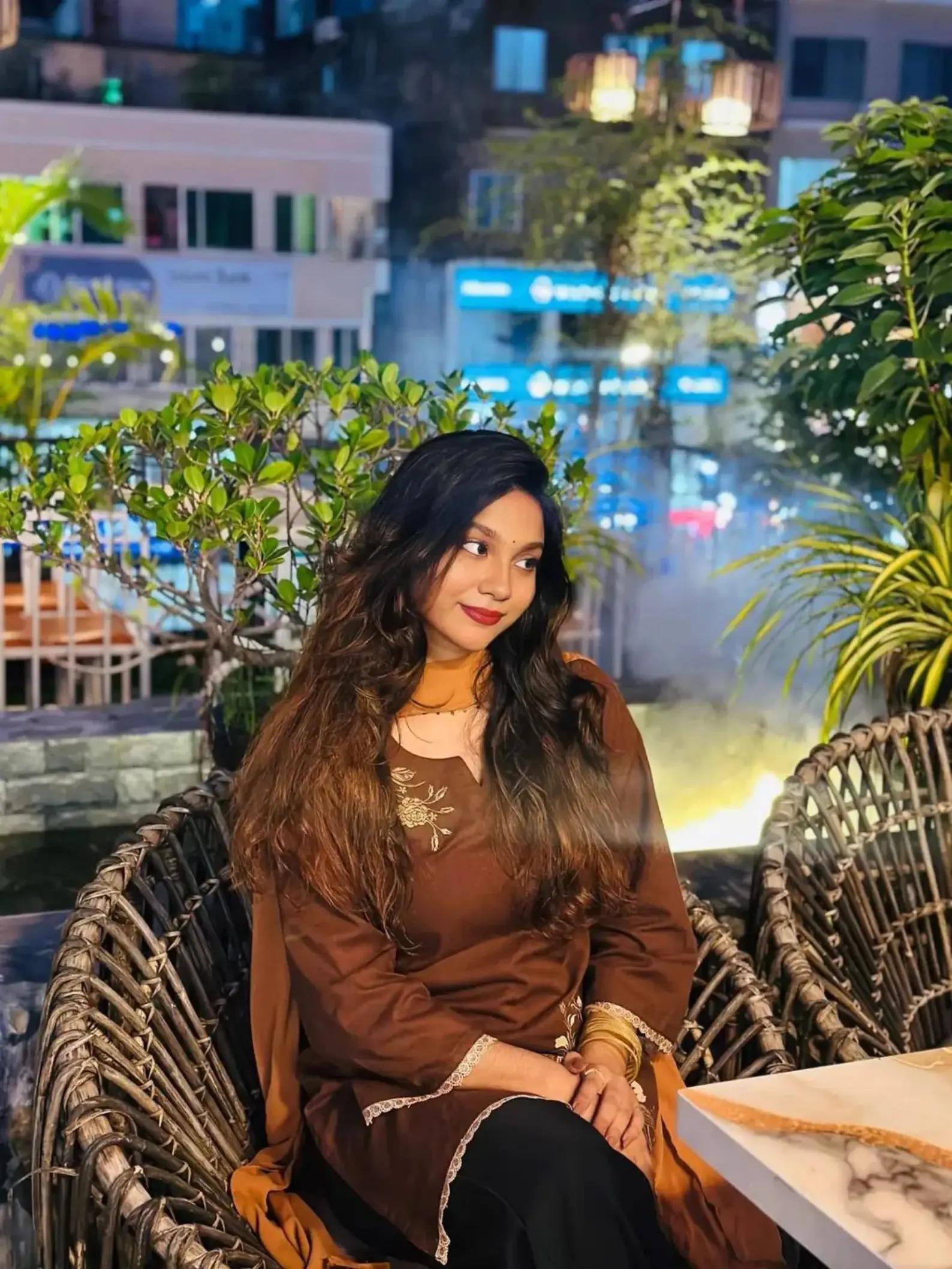 @Saima đĻđ¤
