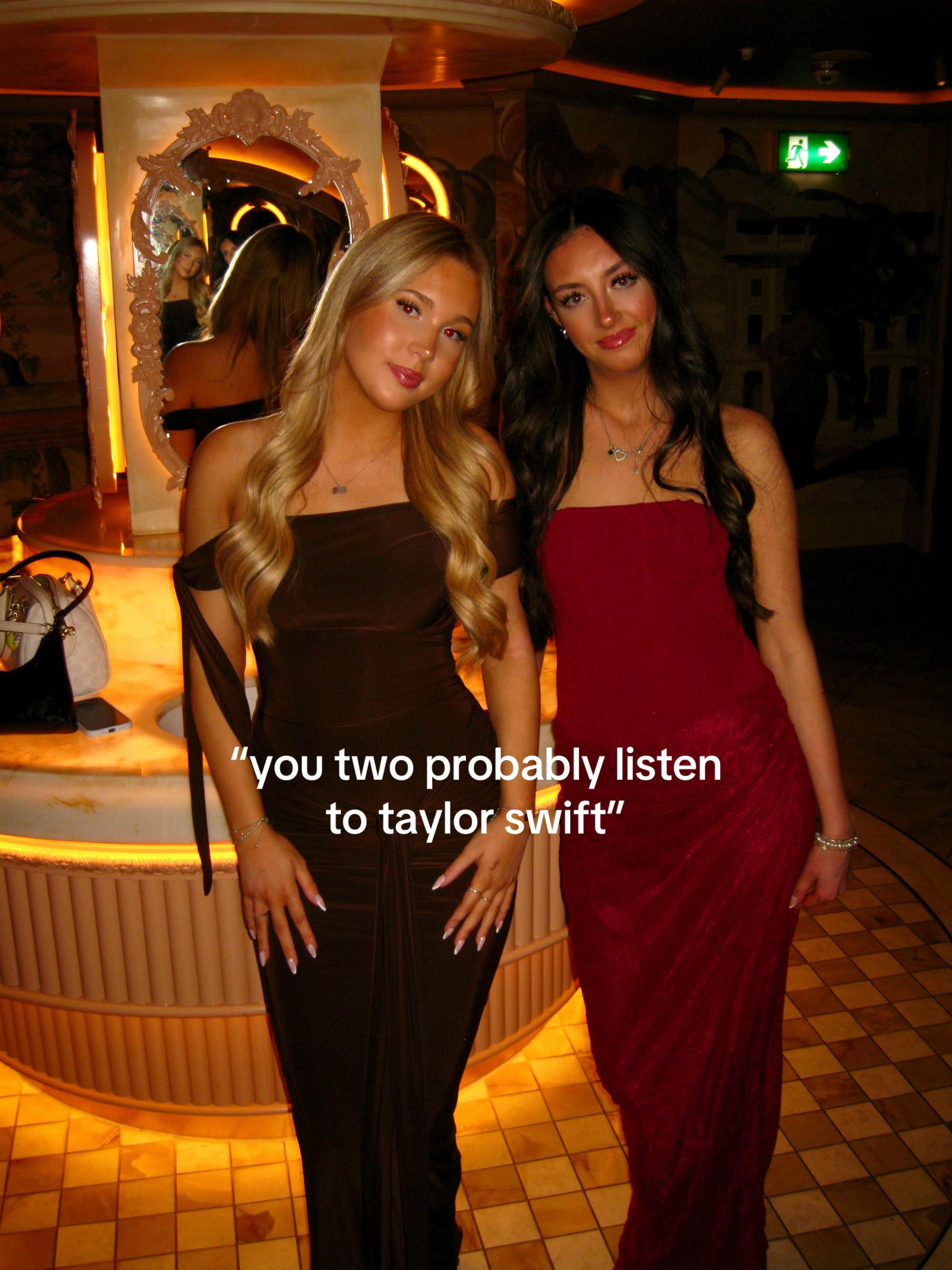 @ST