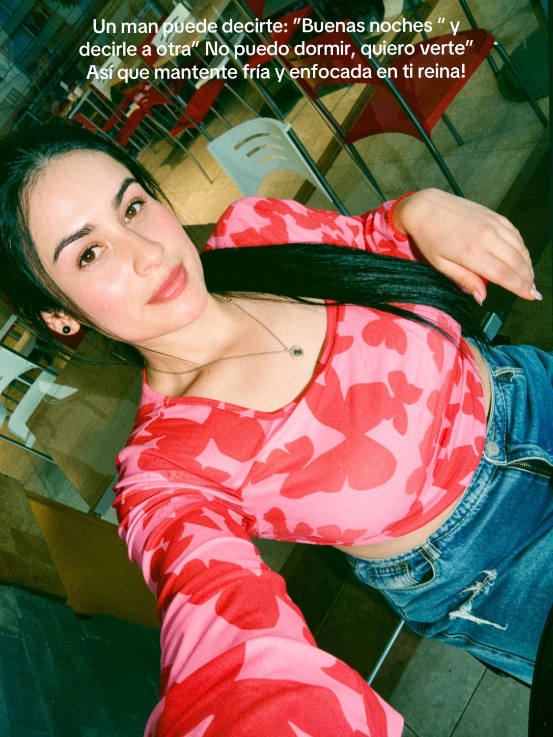 @Aleja🦦 Te Sigue