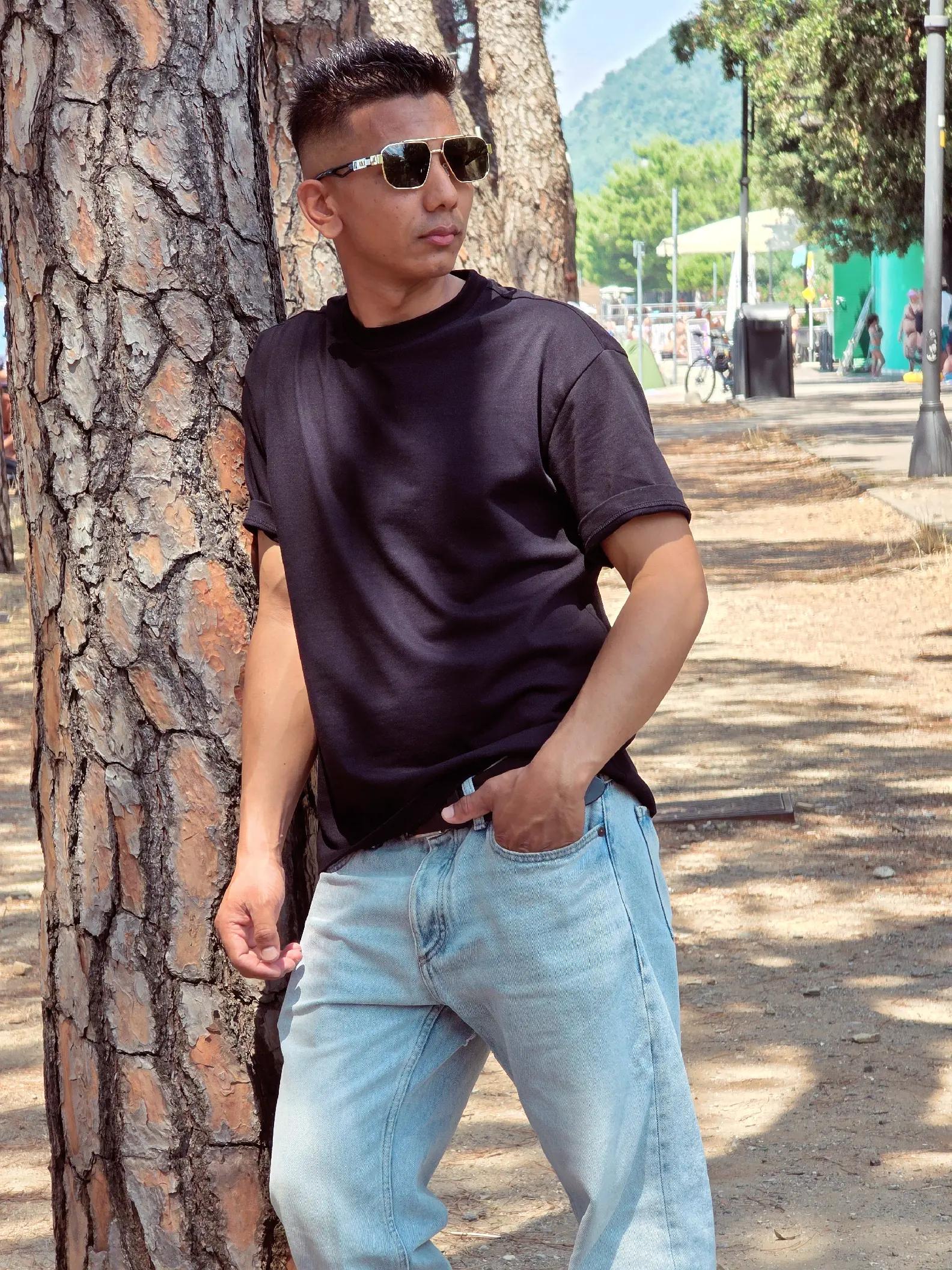 @Narayan Dangi🇳🇵🇪🇺