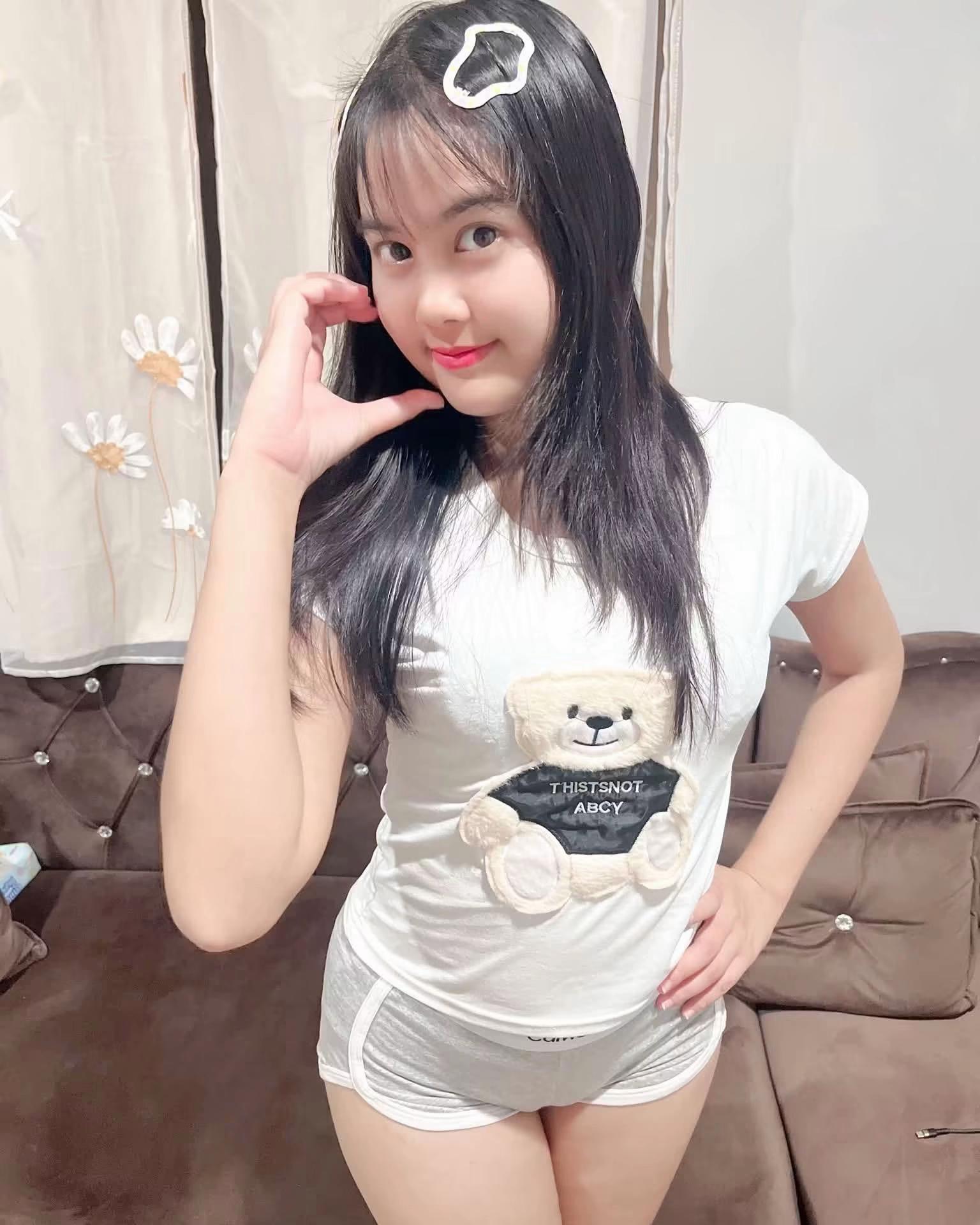 @M&acirc;y Miu