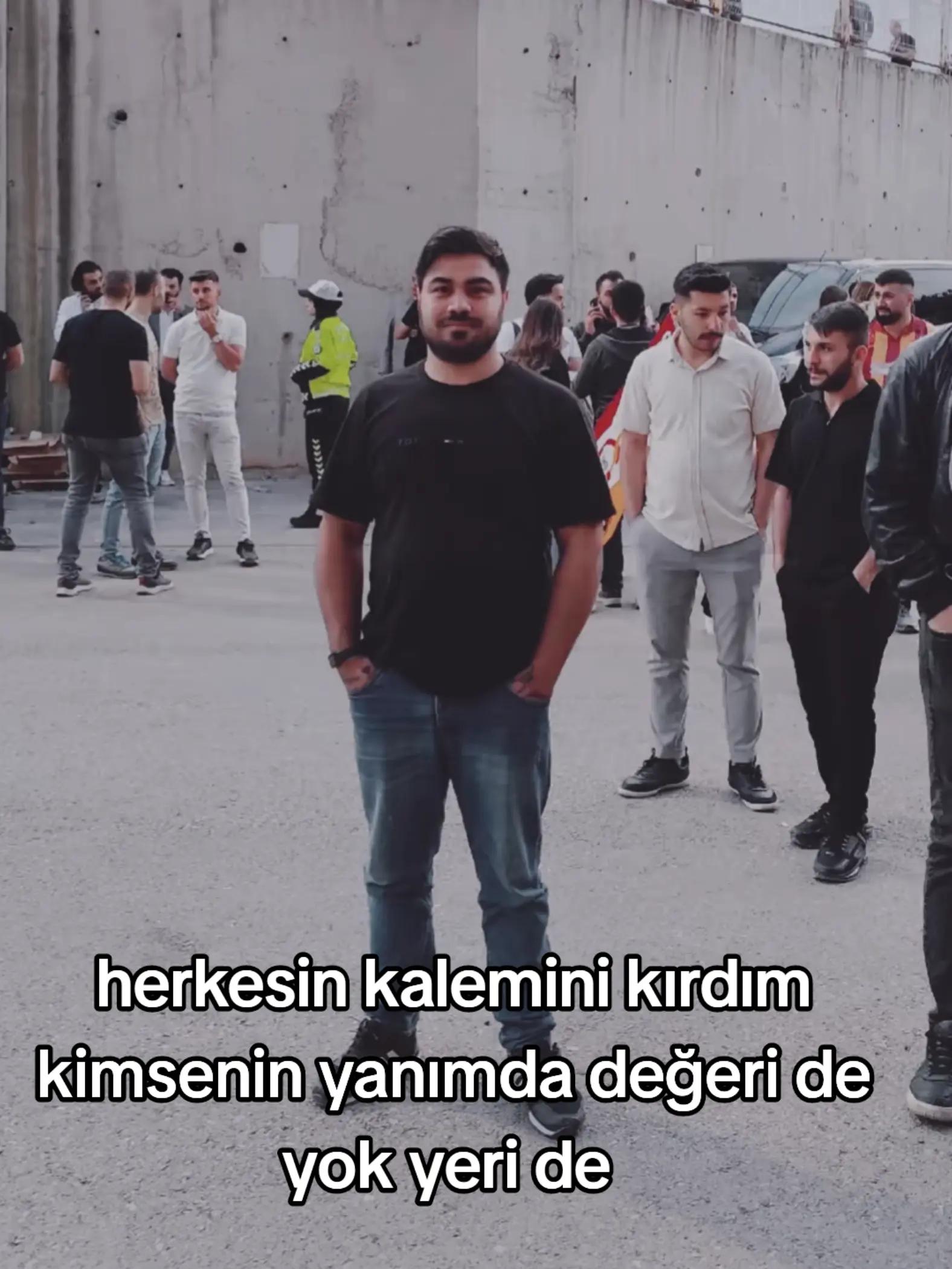 @🦅B K