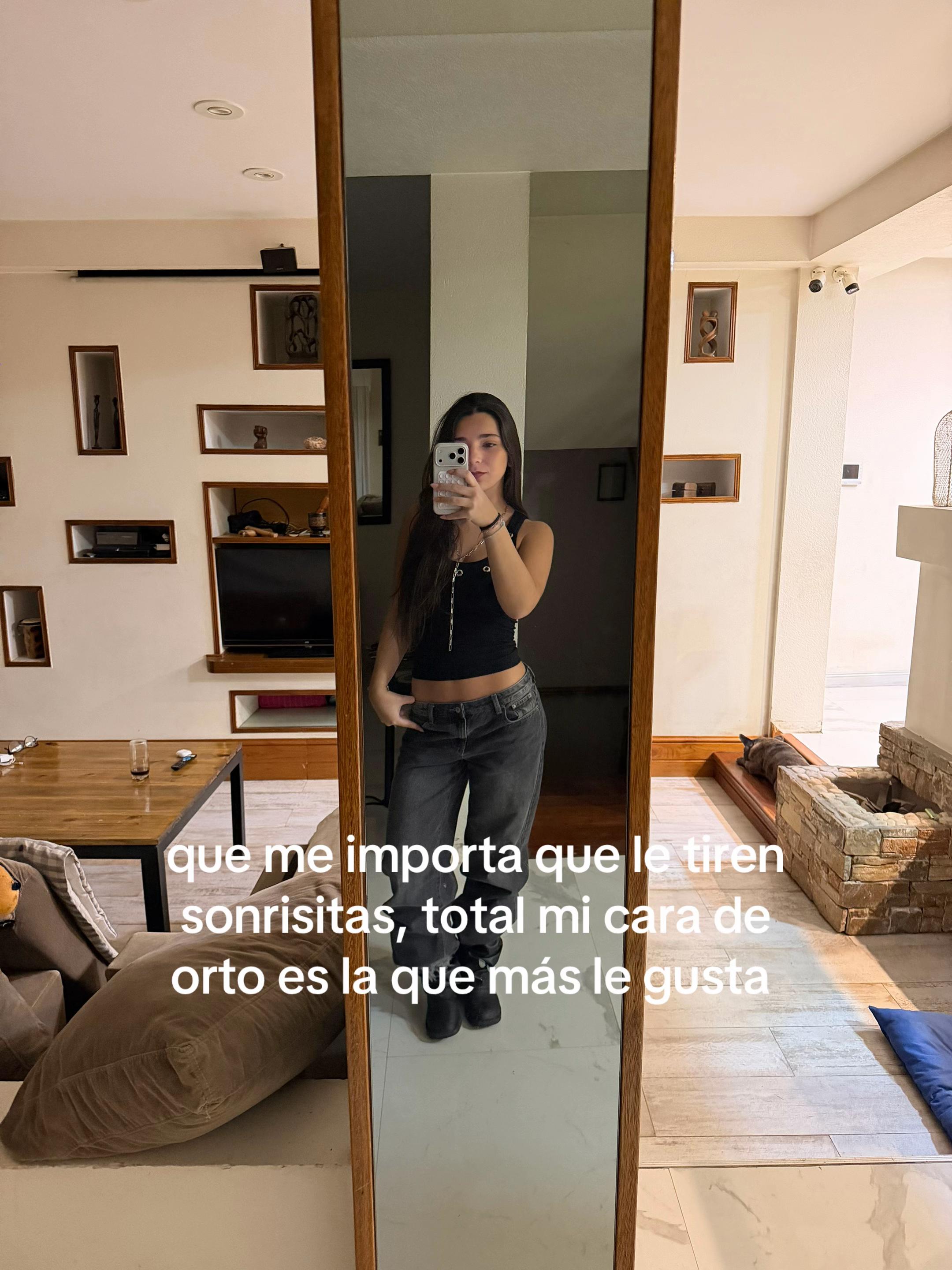@whosthisdeva