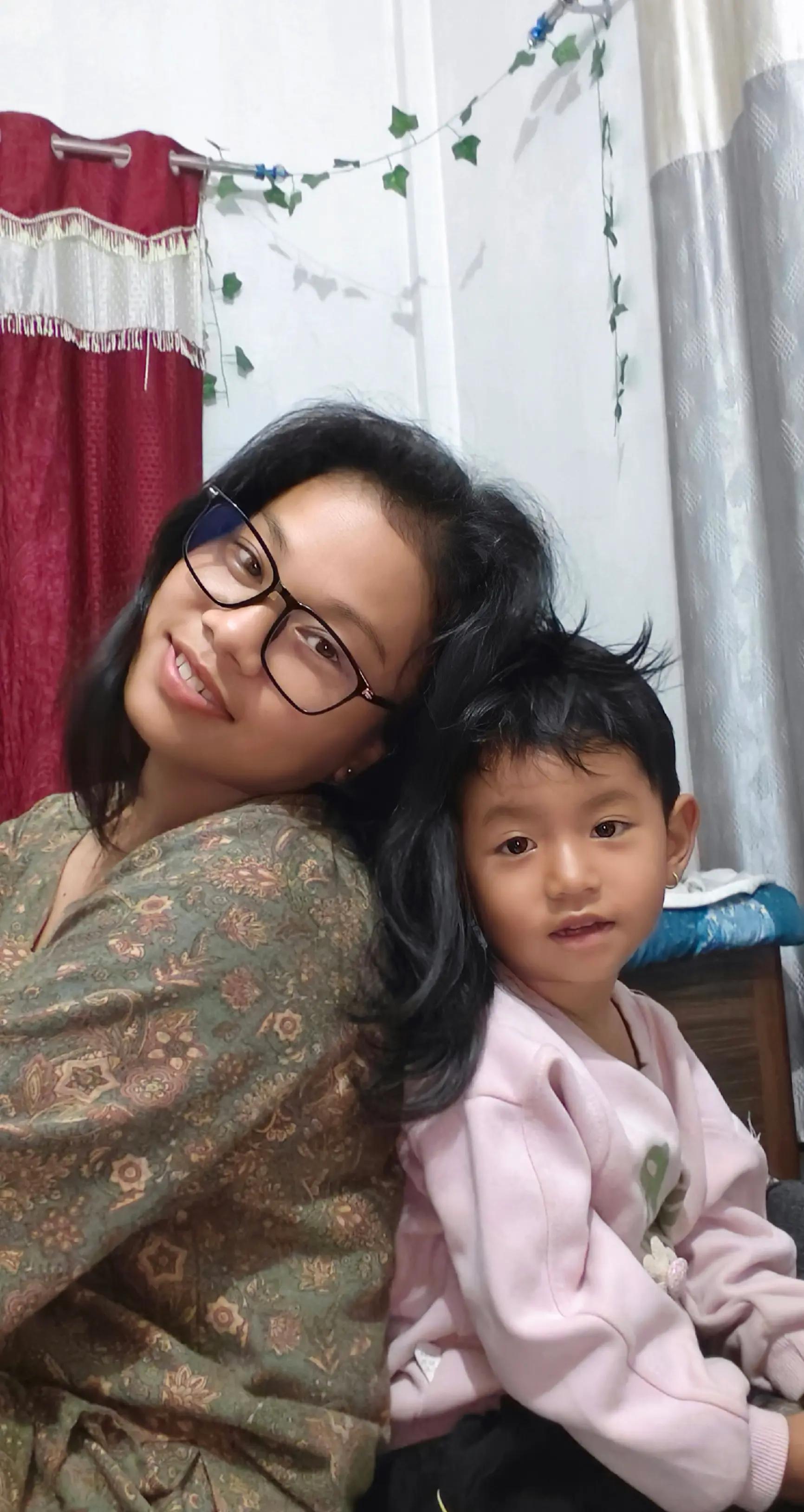 @🌻👩&zwj;👦🌍