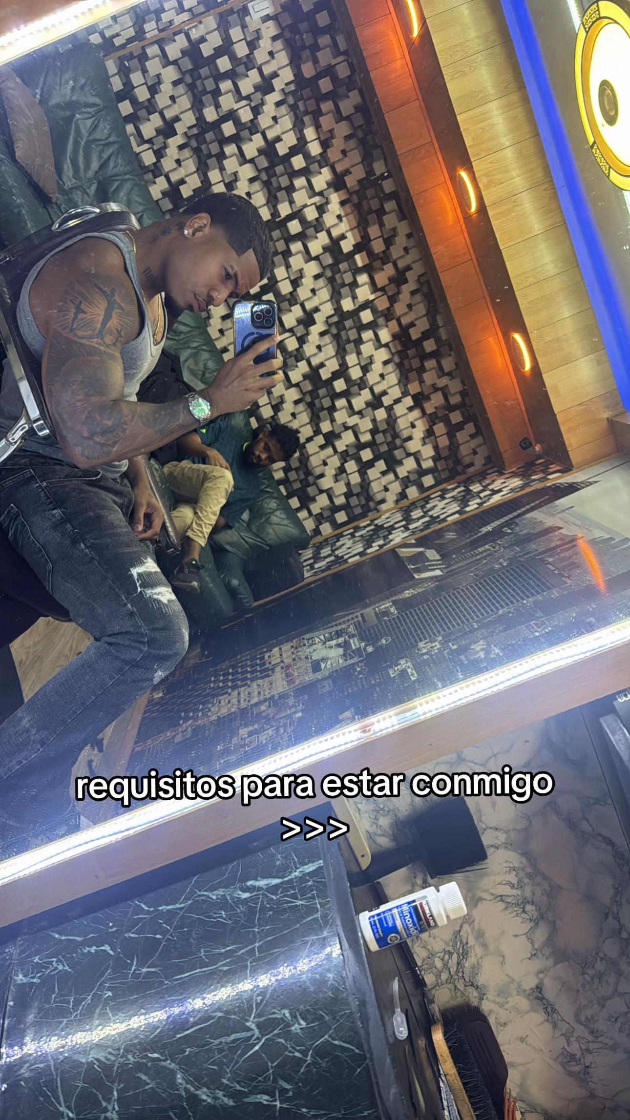 @𝟐𝟏🕷️