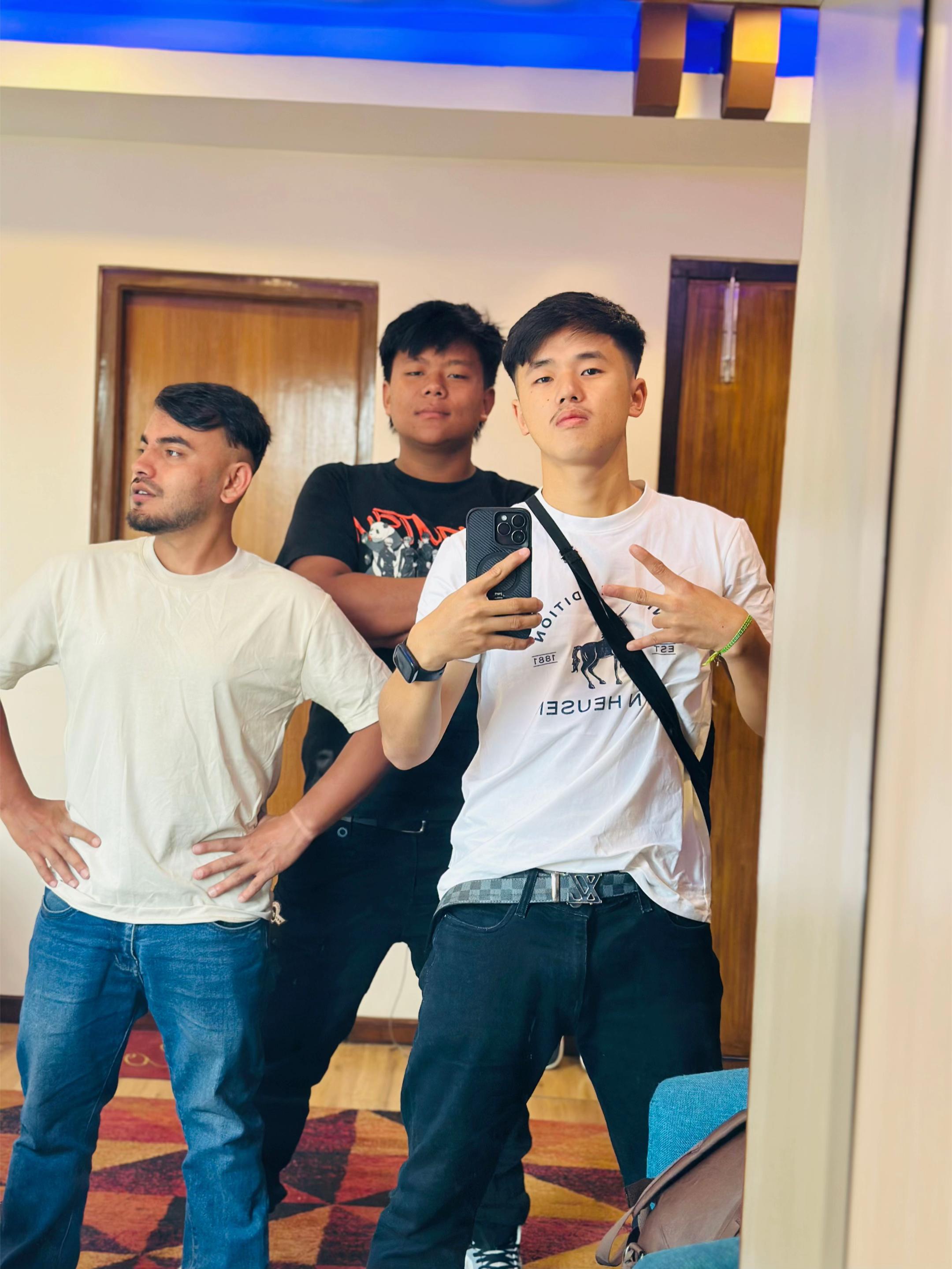 @Lawali Barun🇳🇵
