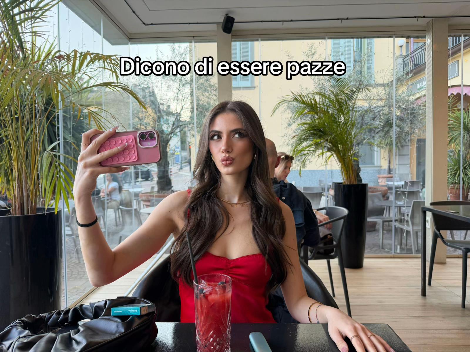 @Serenaclvrs