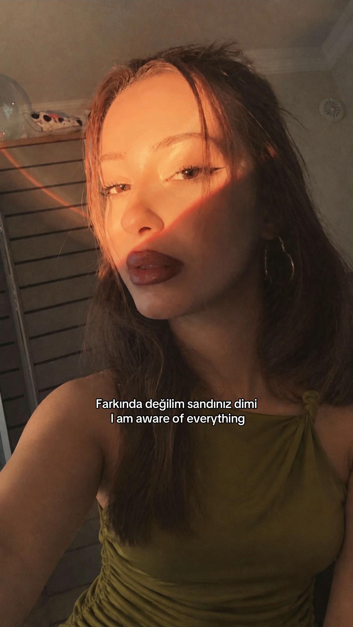 @S.B😜