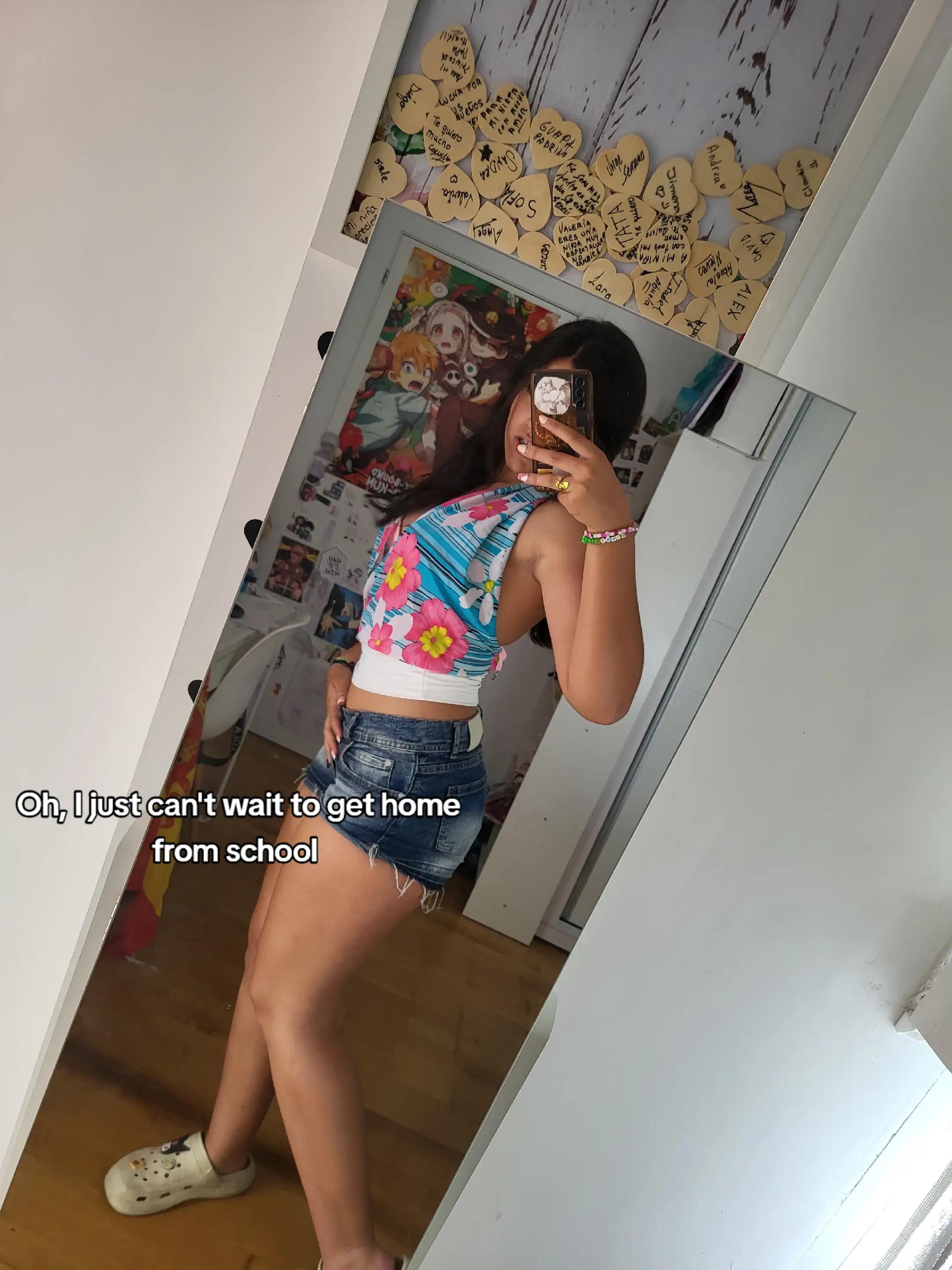 @Valeeerriiiaa 🌸🍀/🦈💥