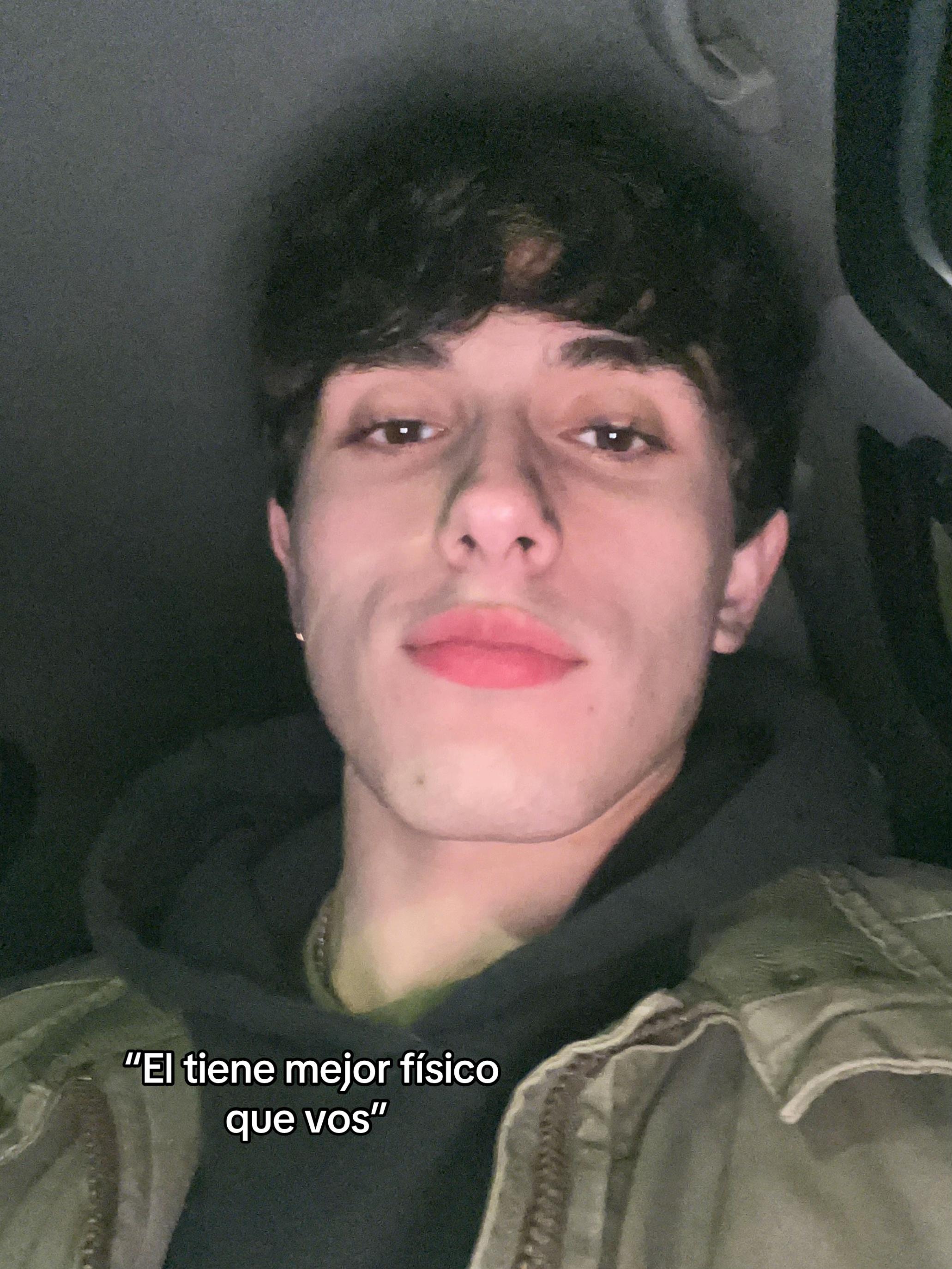 @bauchava