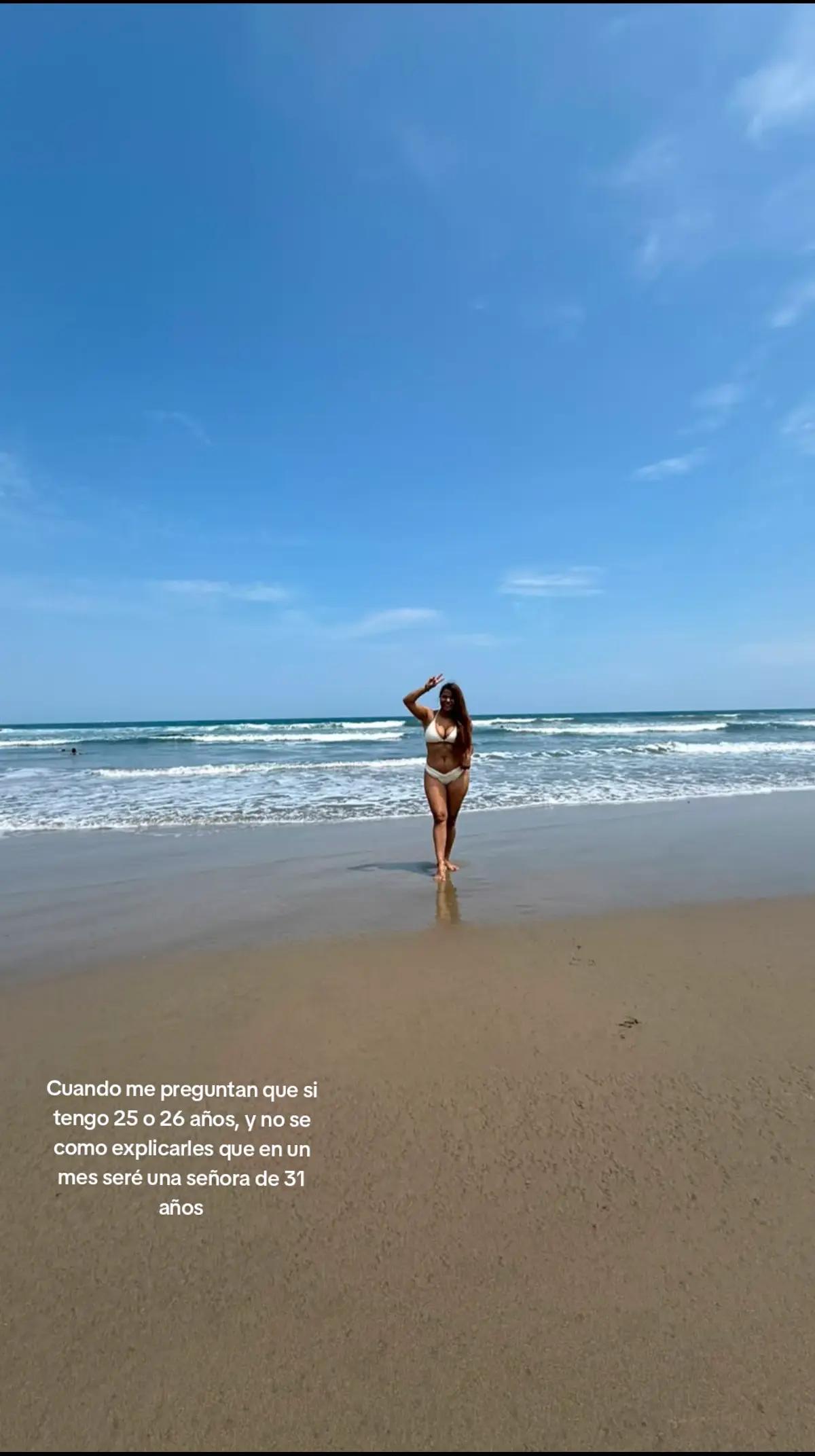 @NICOLE MENDOZA🍕🏖️