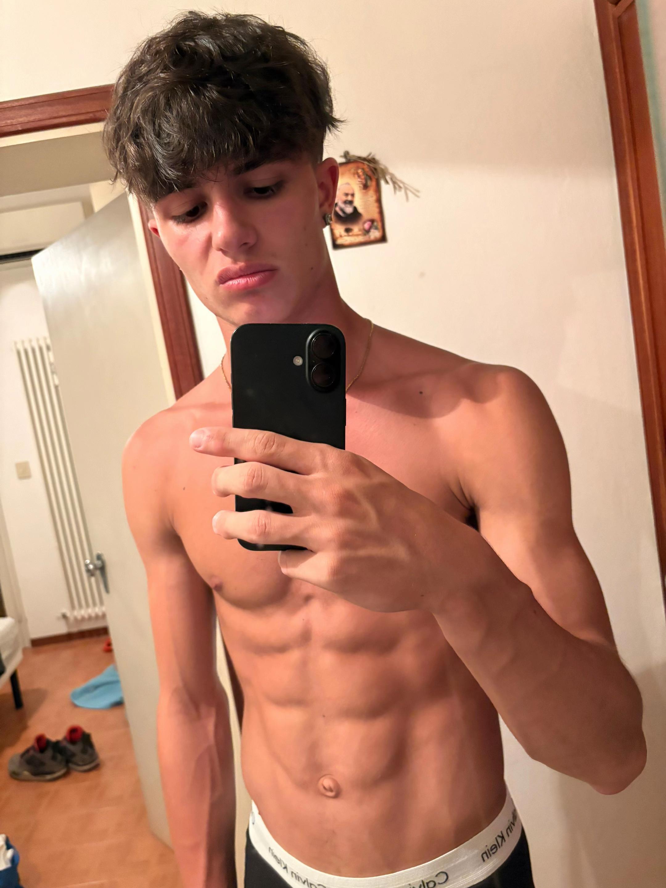 @LELE⭐️