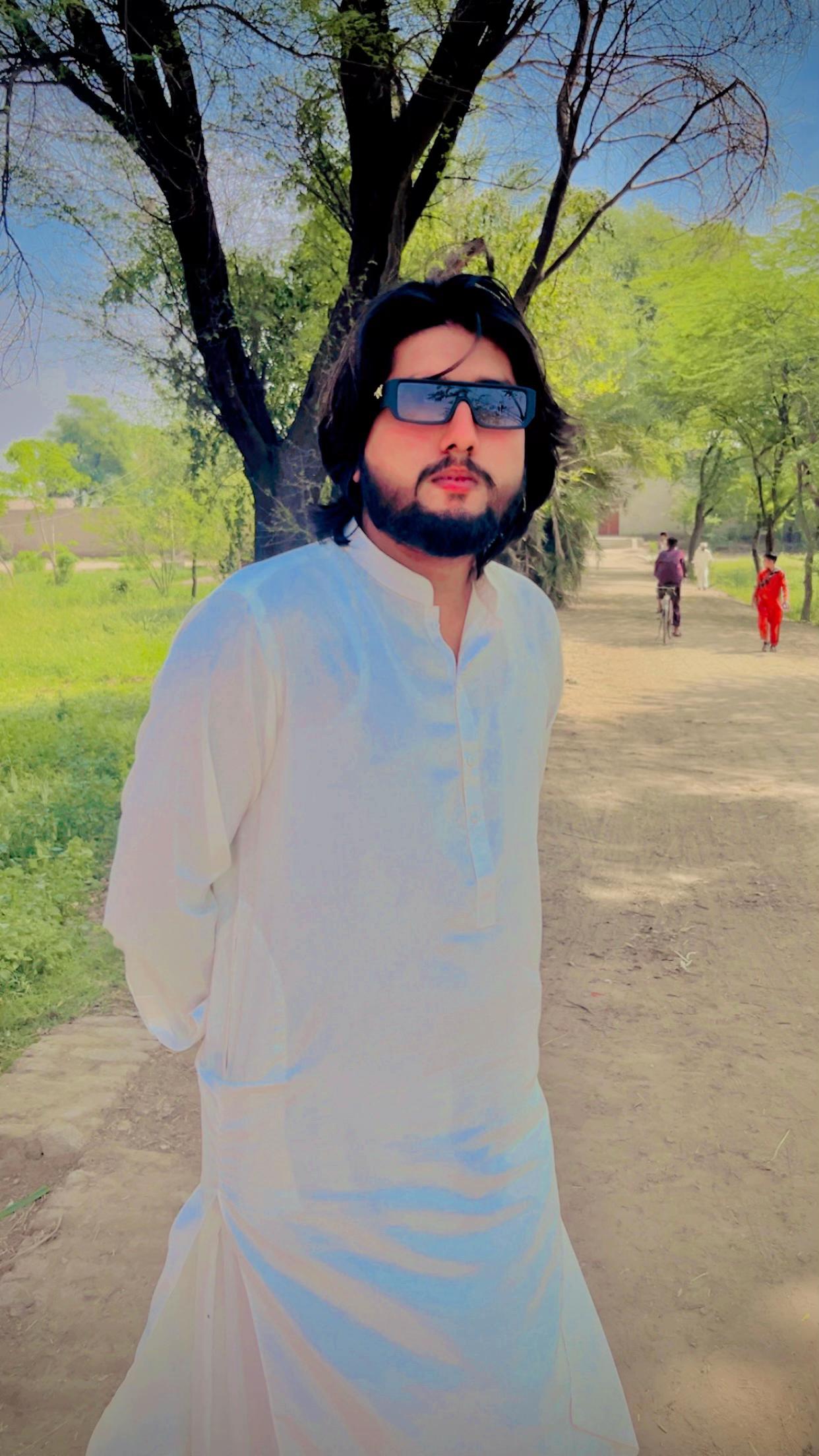 @💸MIAN ARSLAN🖤